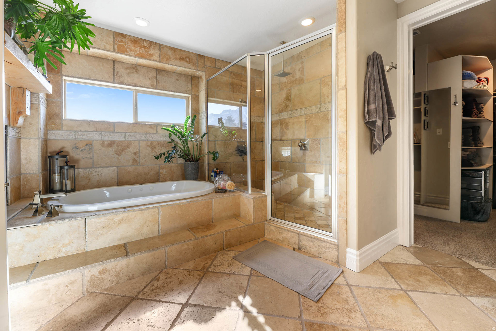 TOLCATE WOODS - Residential