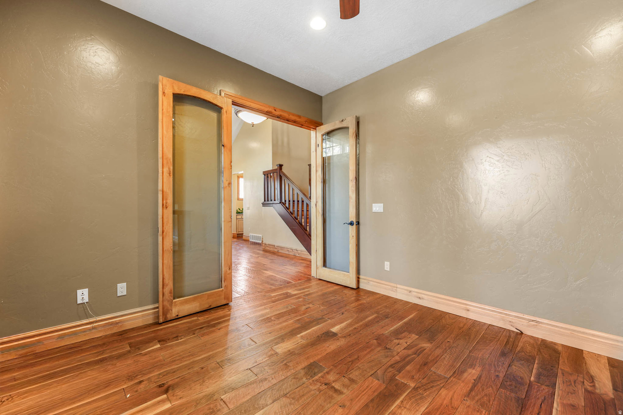 TOLCATE WOODS - Residential