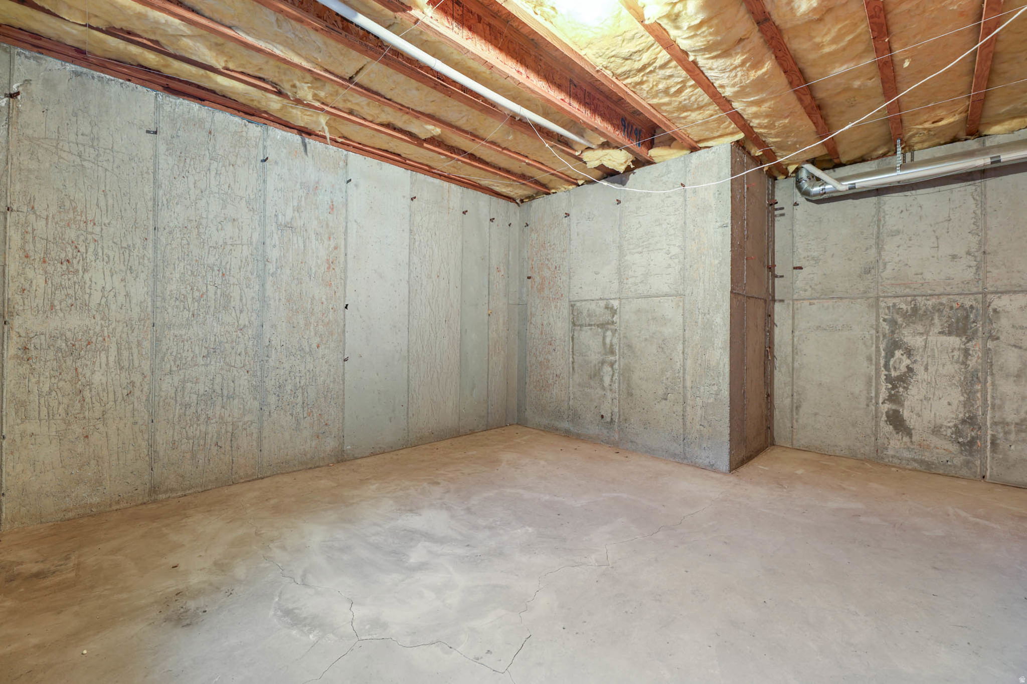 TOLCATE WOODS - Residential