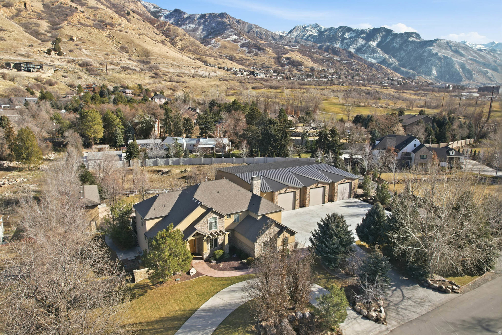 TOLCATE WOODS - Residential