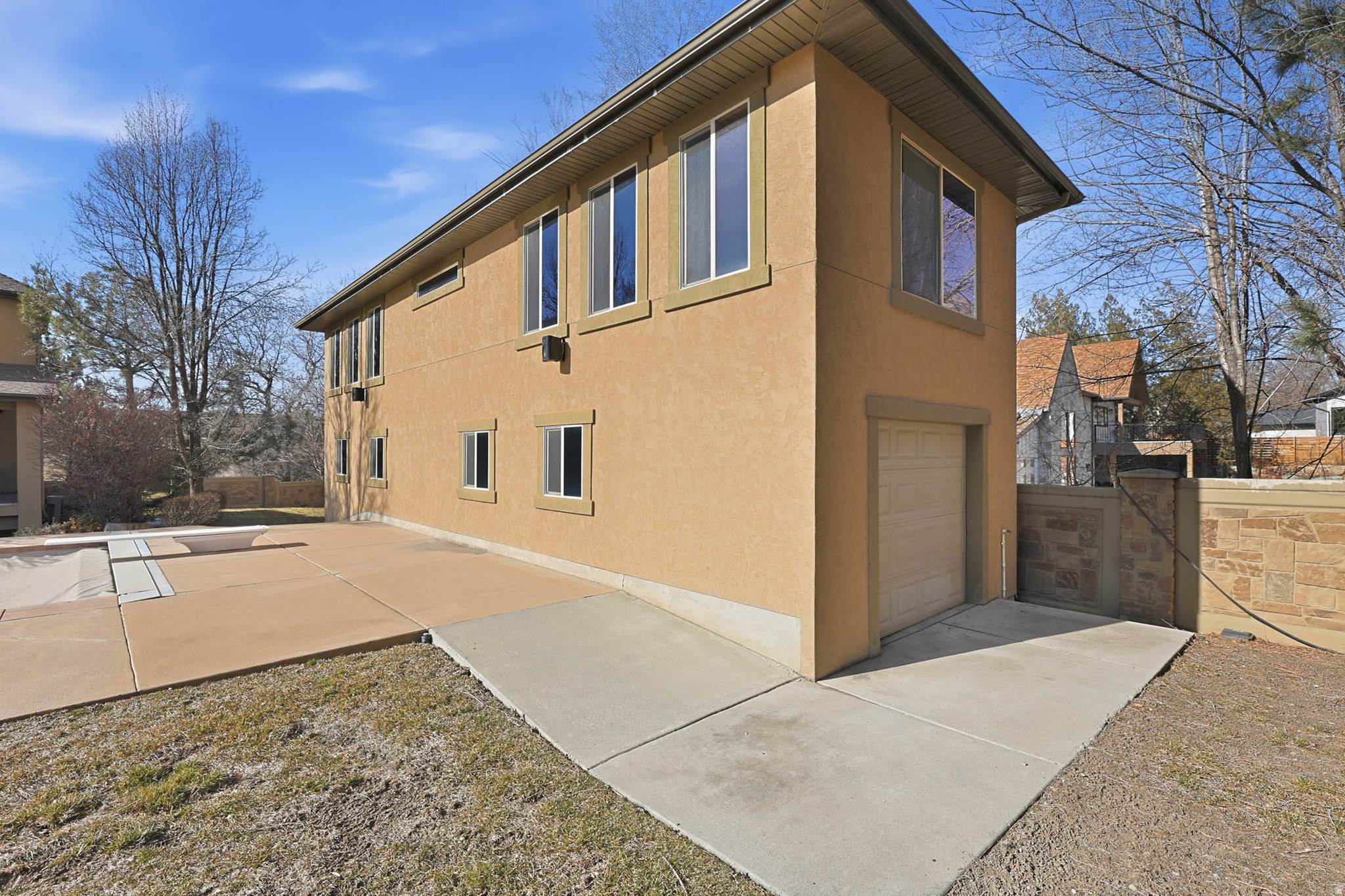 TOLCATE WOODS - Residential