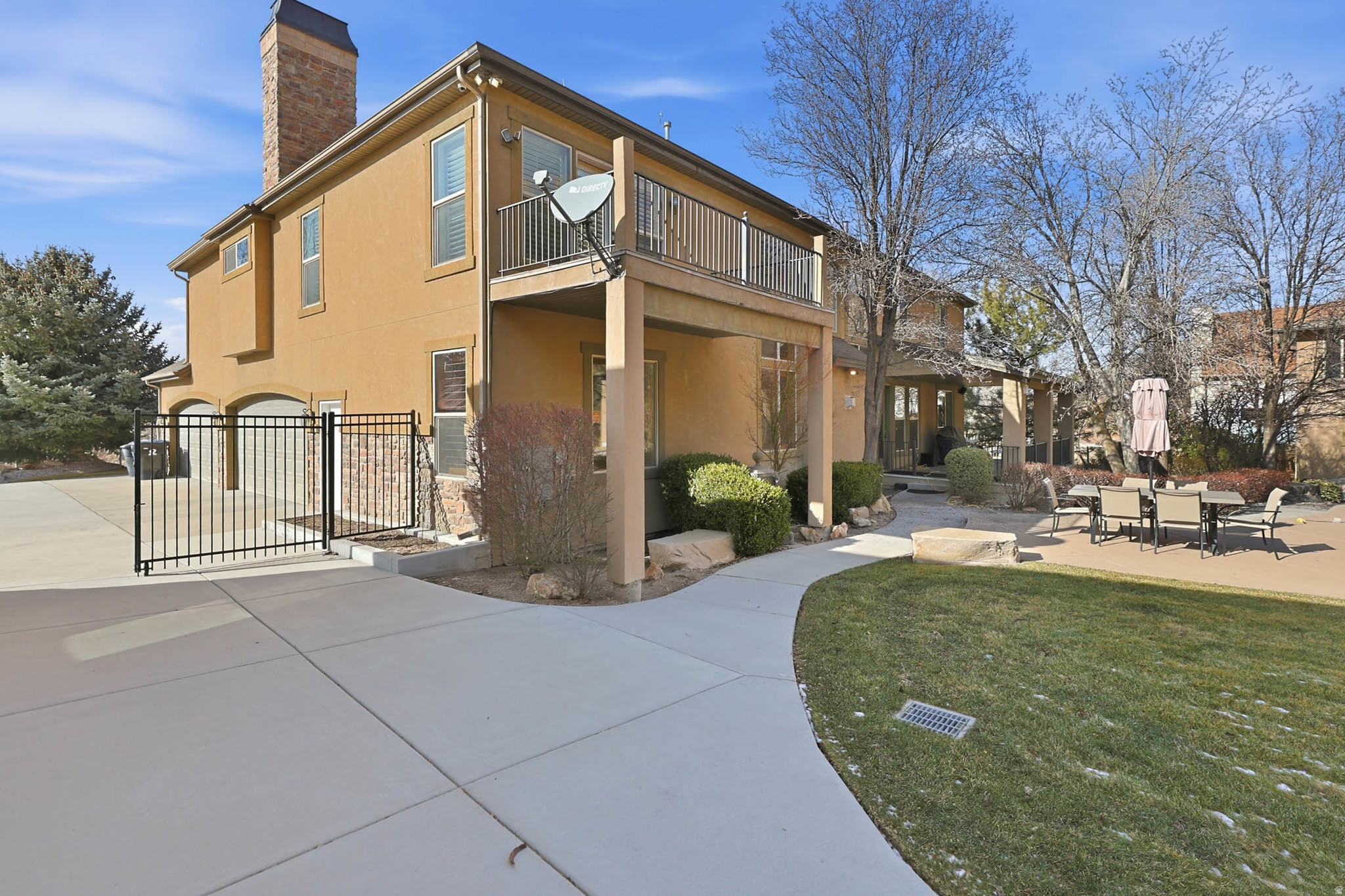 TOLCATE WOODS - Residential