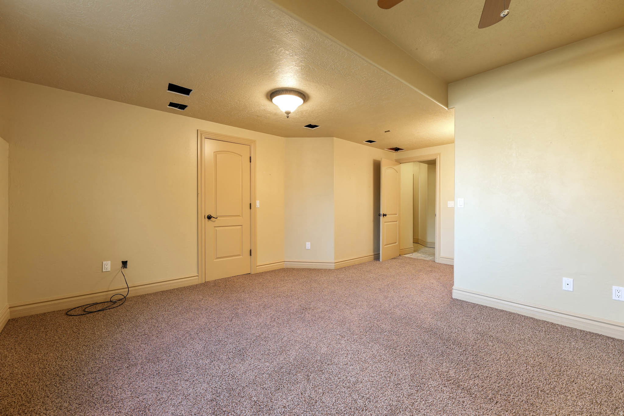 TOLCATE WOODS - Residential