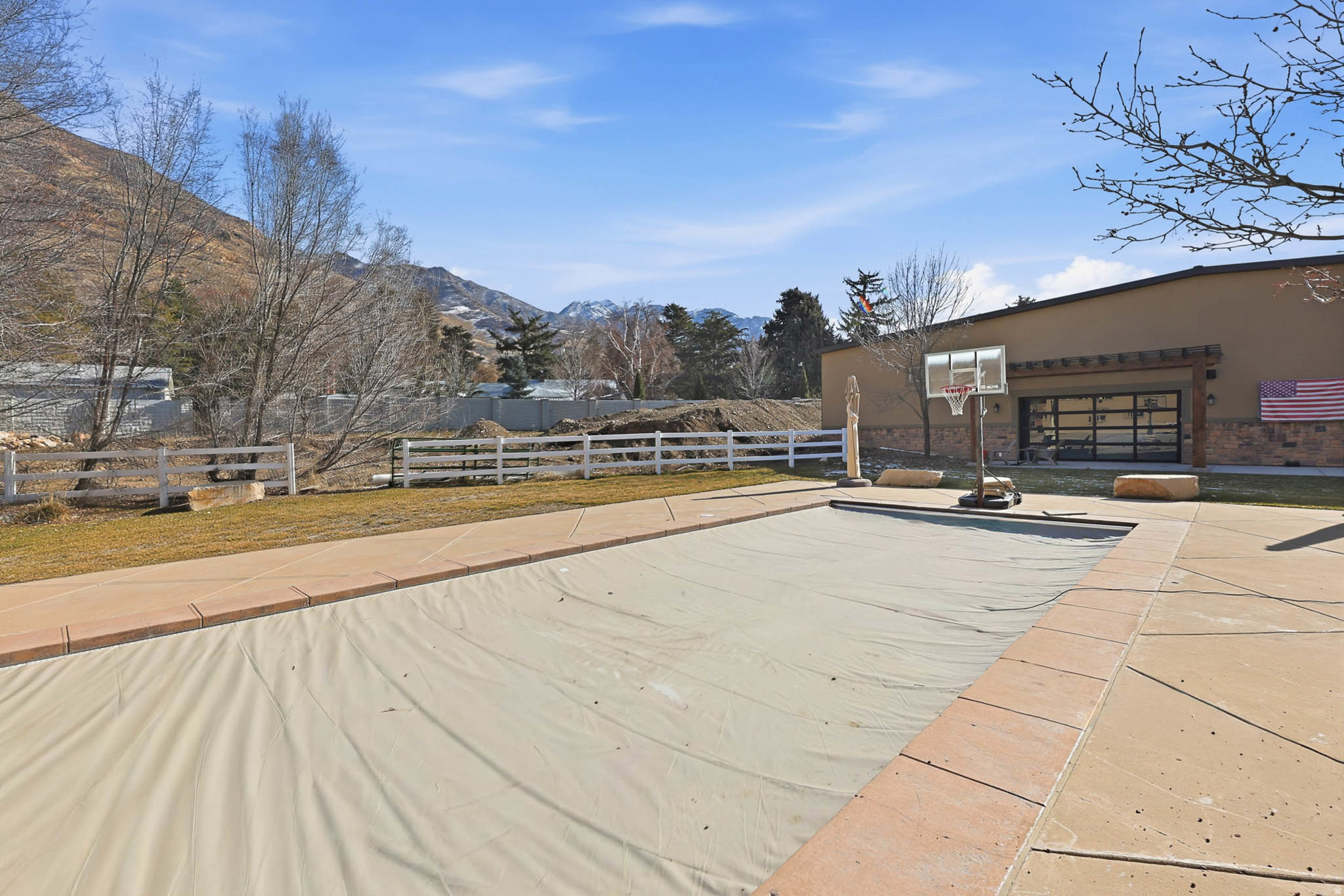 TOLCATE WOODS - Residential