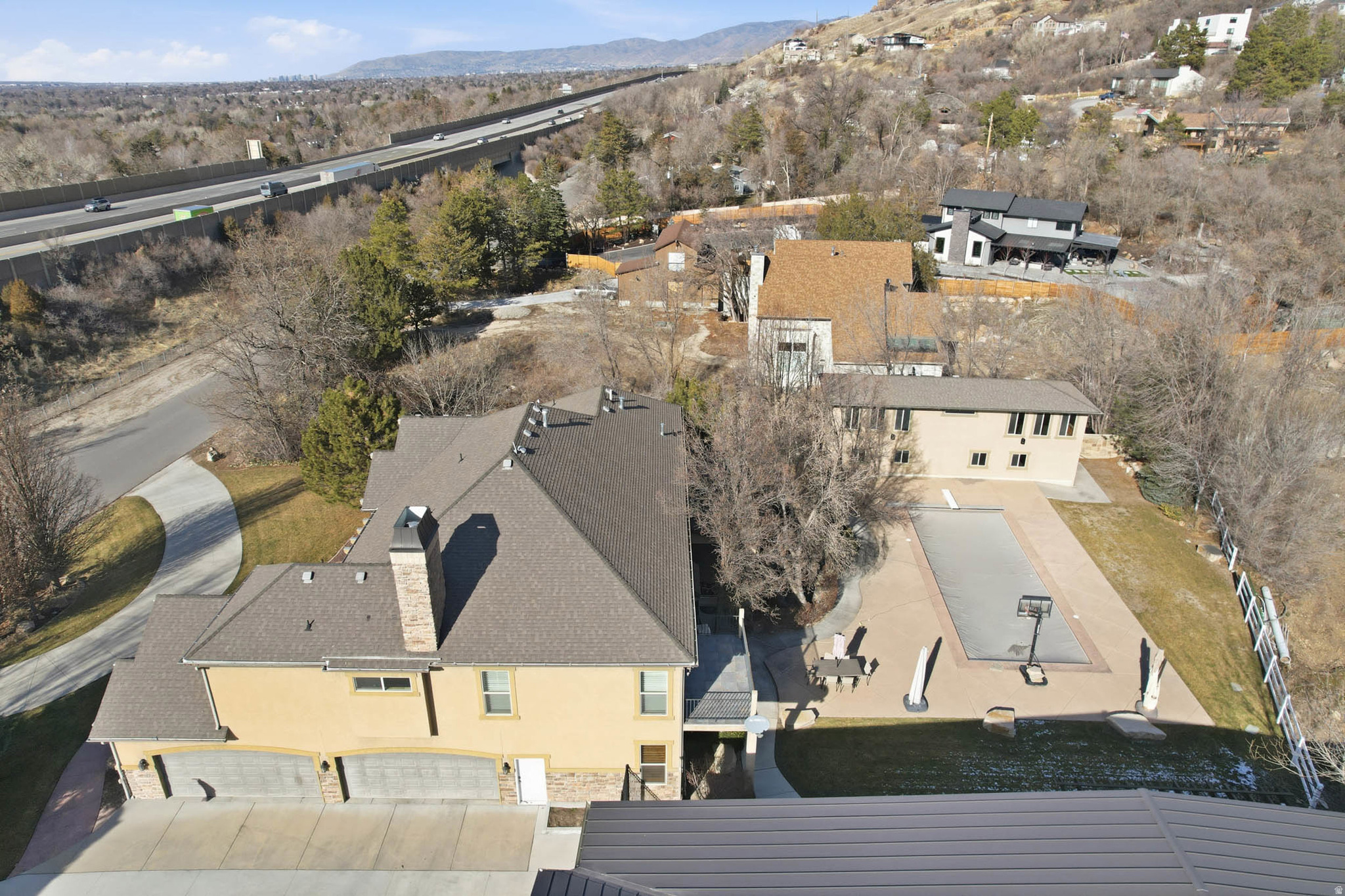 TOLCATE WOODS - Residential