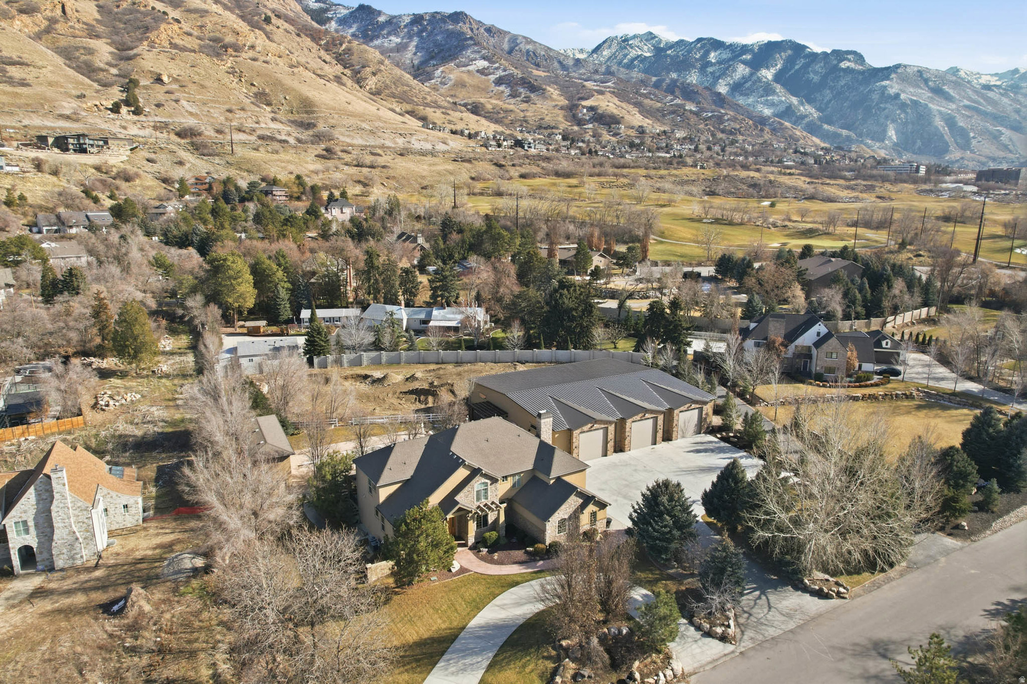 TOLCATE WOODS - Residential