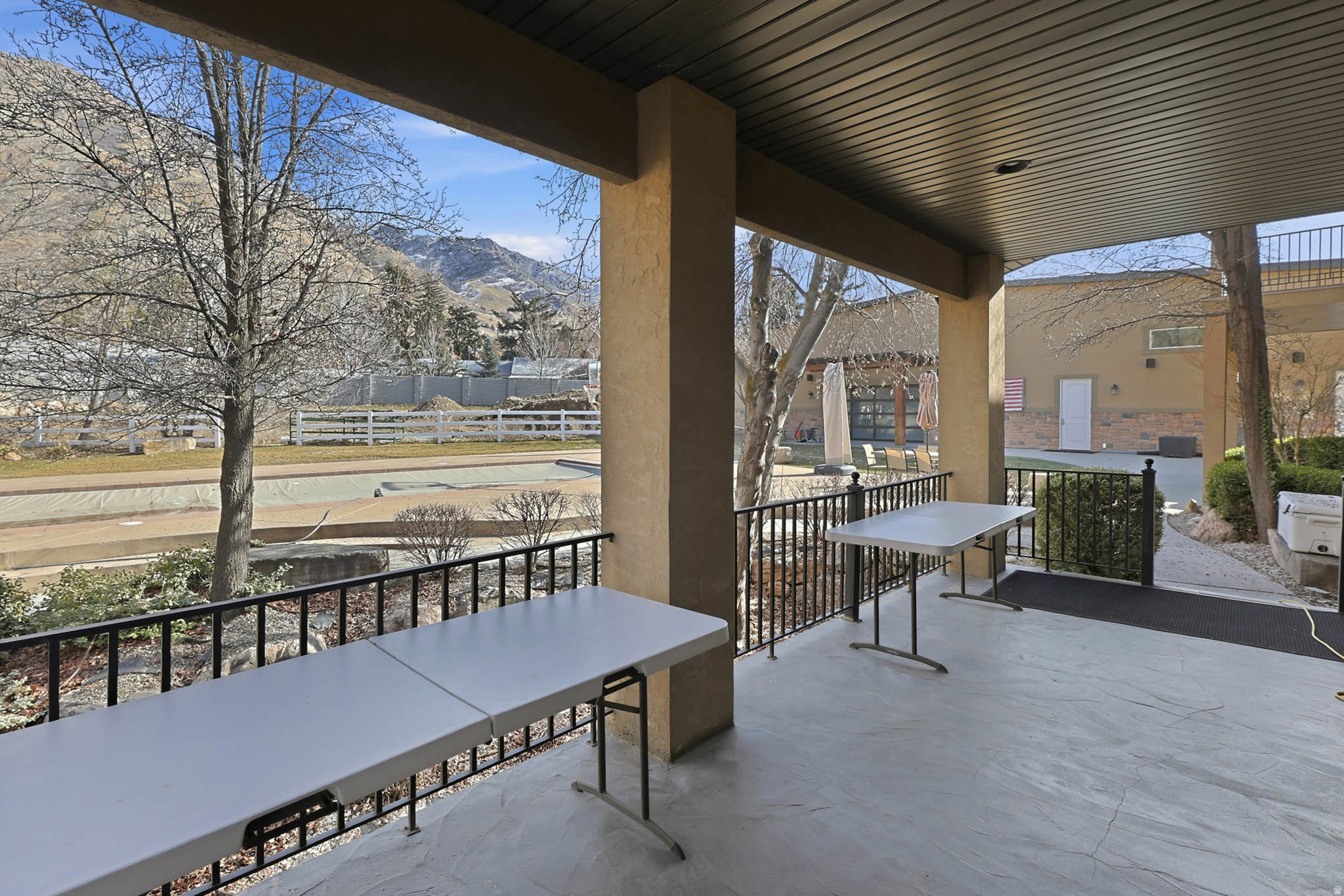 TOLCATE WOODS - Residential