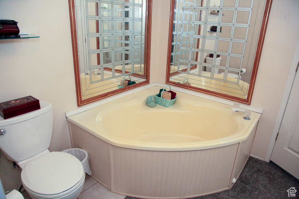 PALATIAL LIVING - Residential