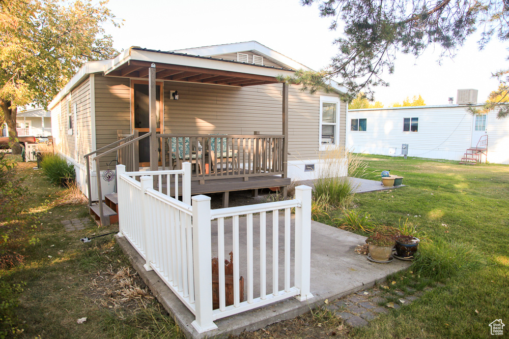 PALATIAL LIVING - Residential