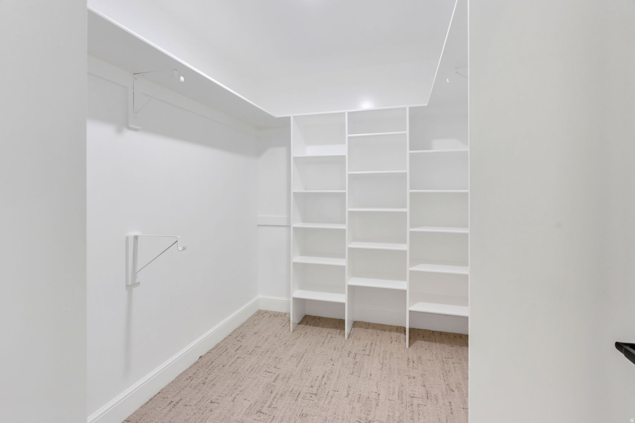 BRENTON WOODS - Residential