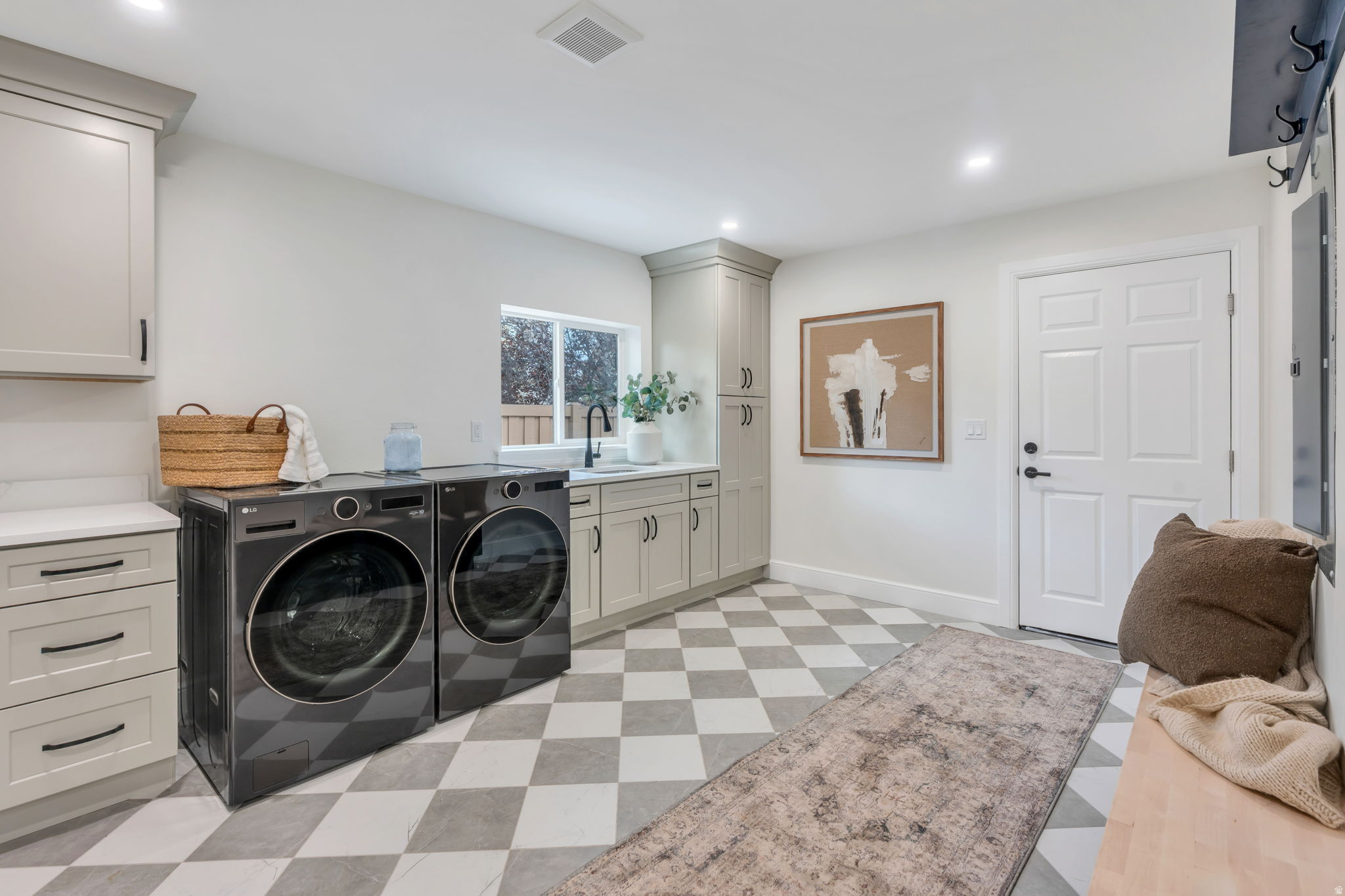 BRENTON WOODS - Residential