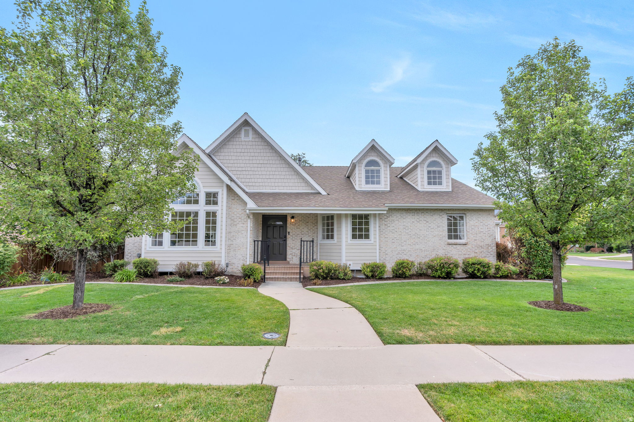 BRENTON WOODS - Residential