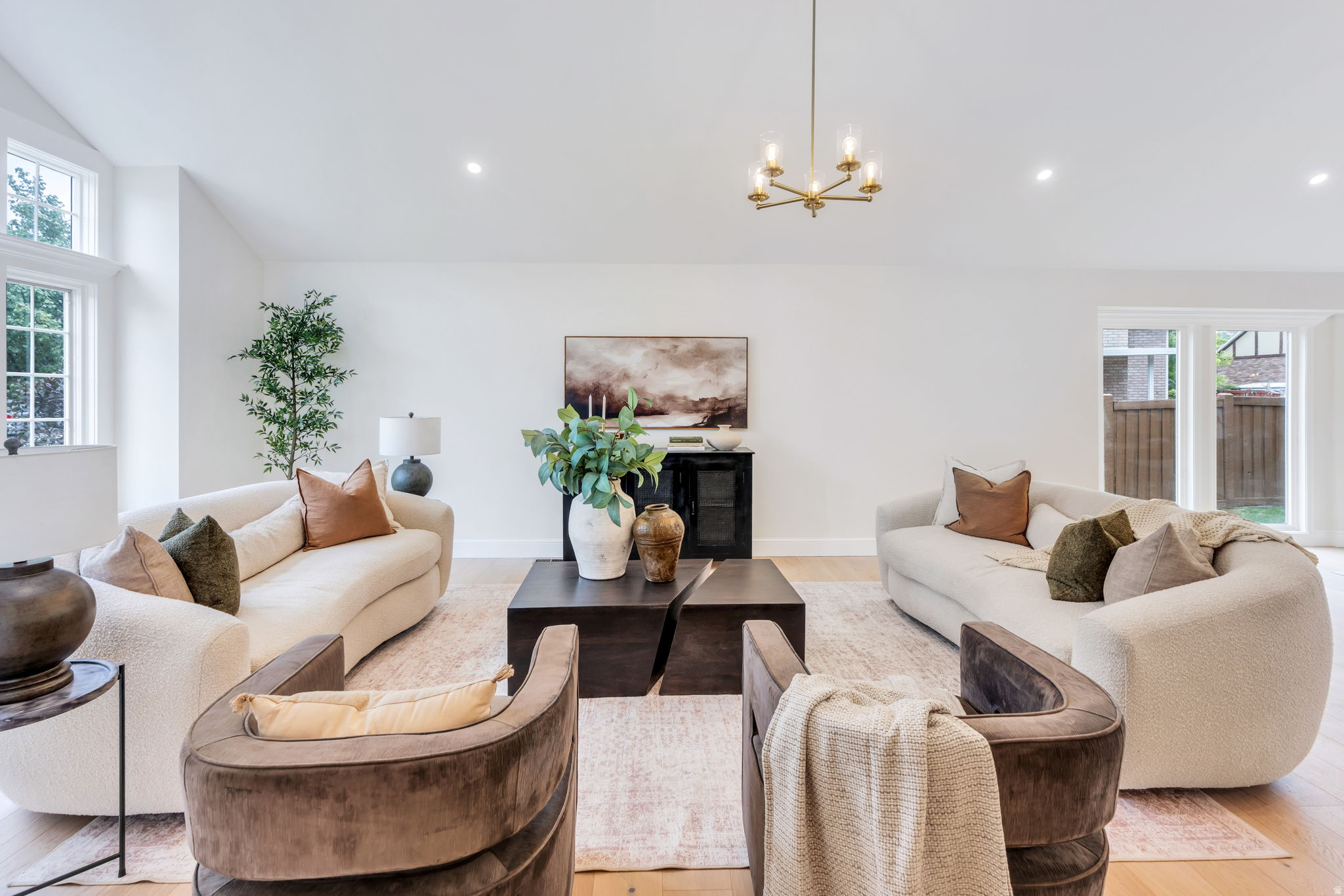 BRENTON WOODS - Residential