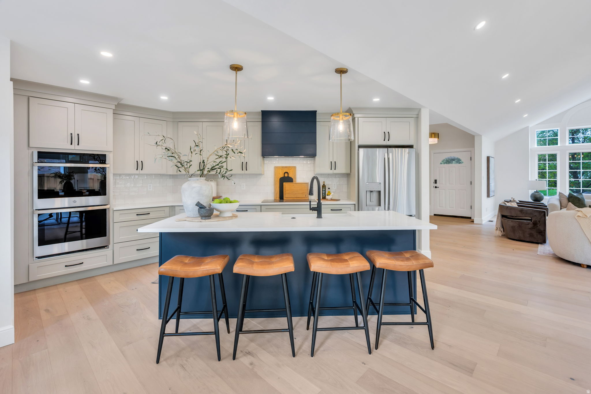 BRENTON WOODS - Residential