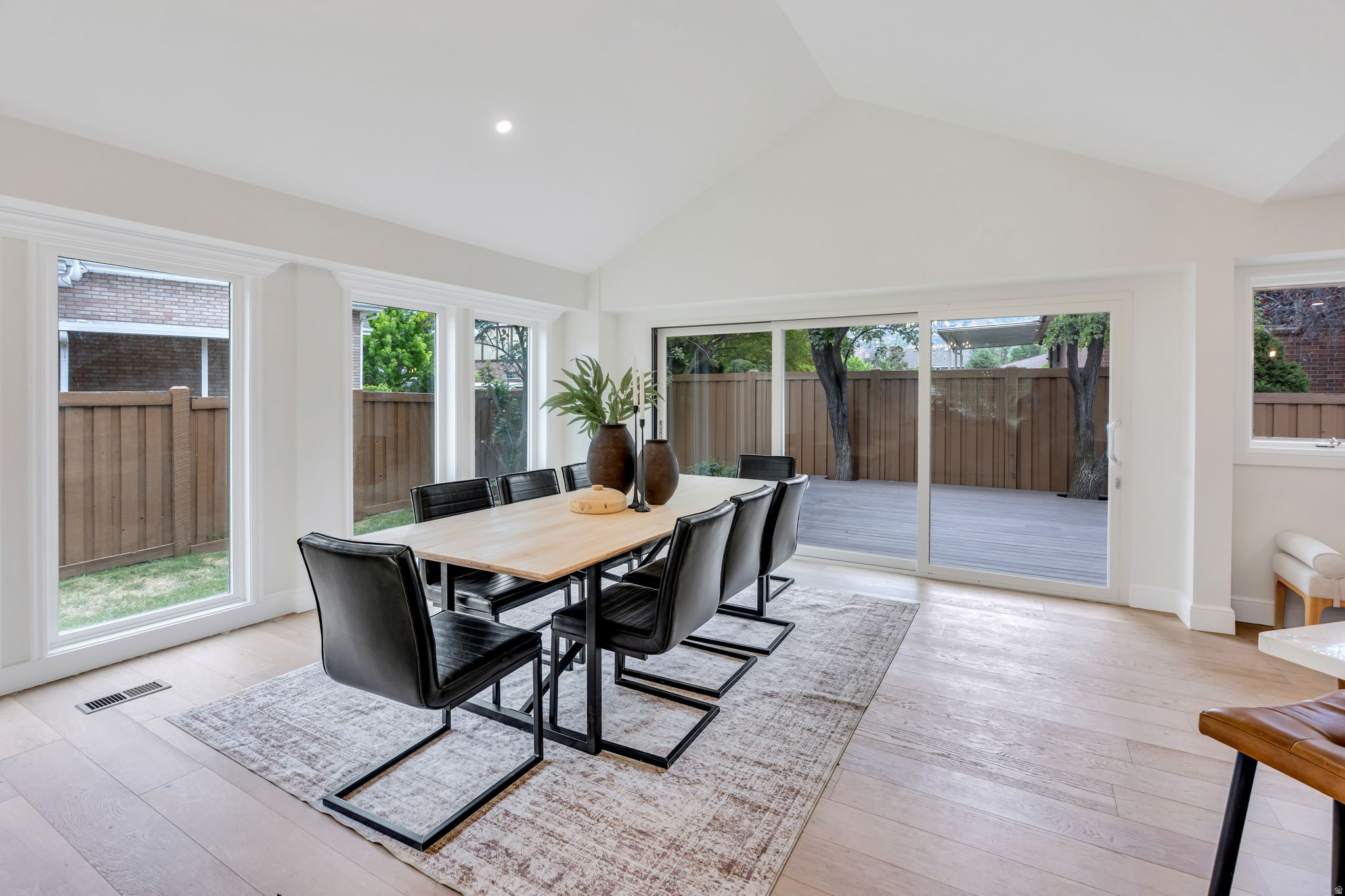 BRENTON WOODS - Residential