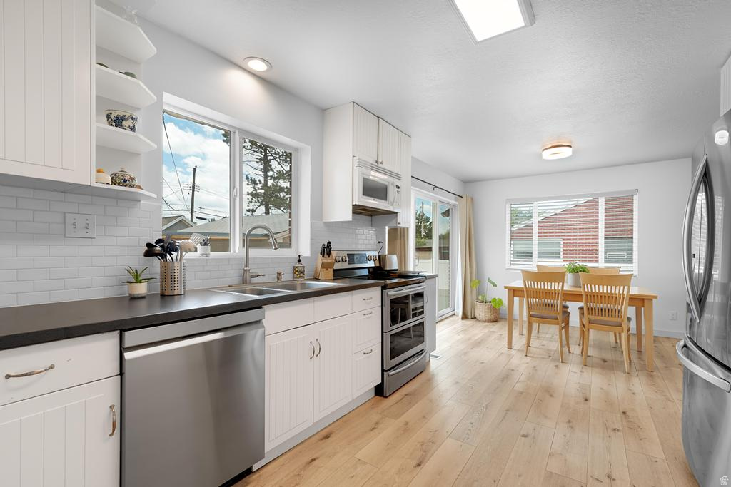TWIN PEAKS CIRCLE - Residential