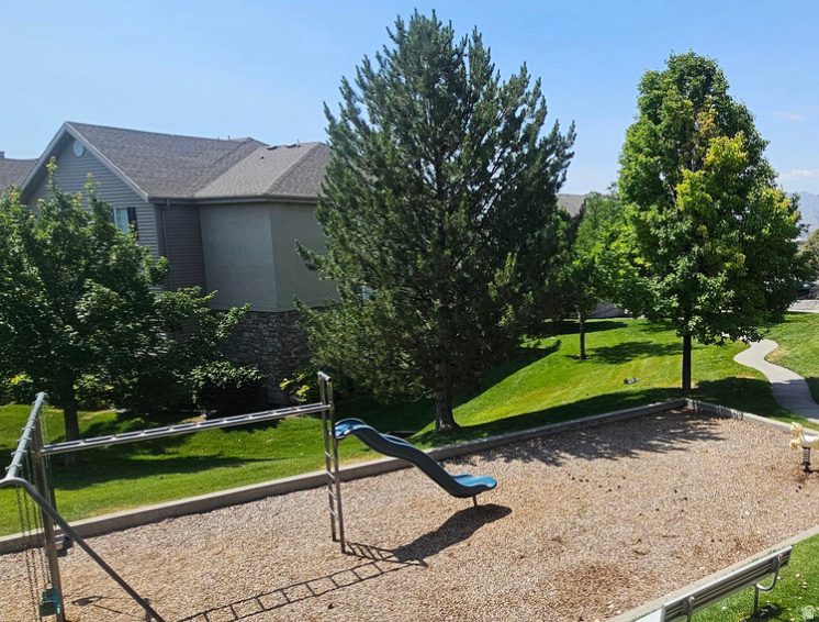 WESTBURY - Residential