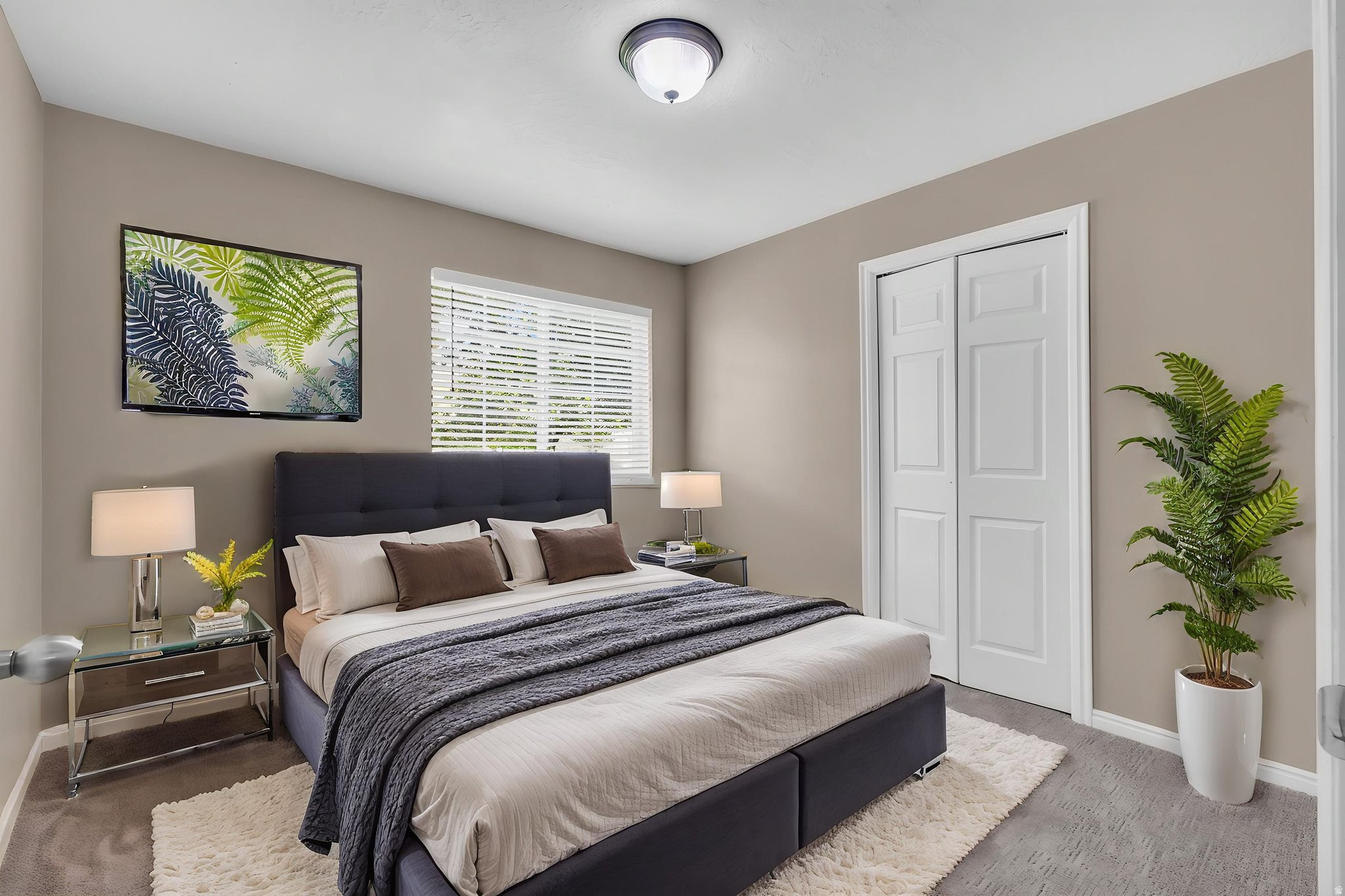 WESTBURY - Residential
