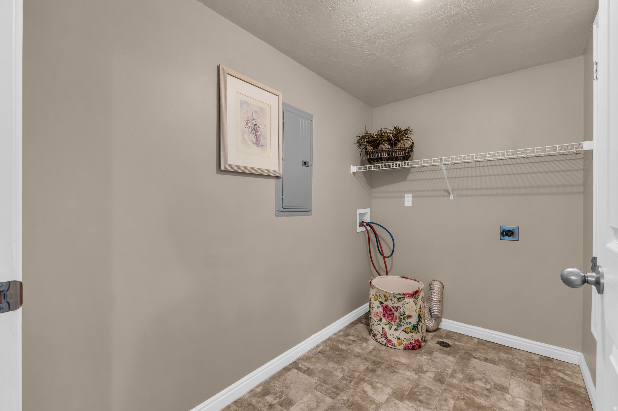 WESTBURY - Residential
