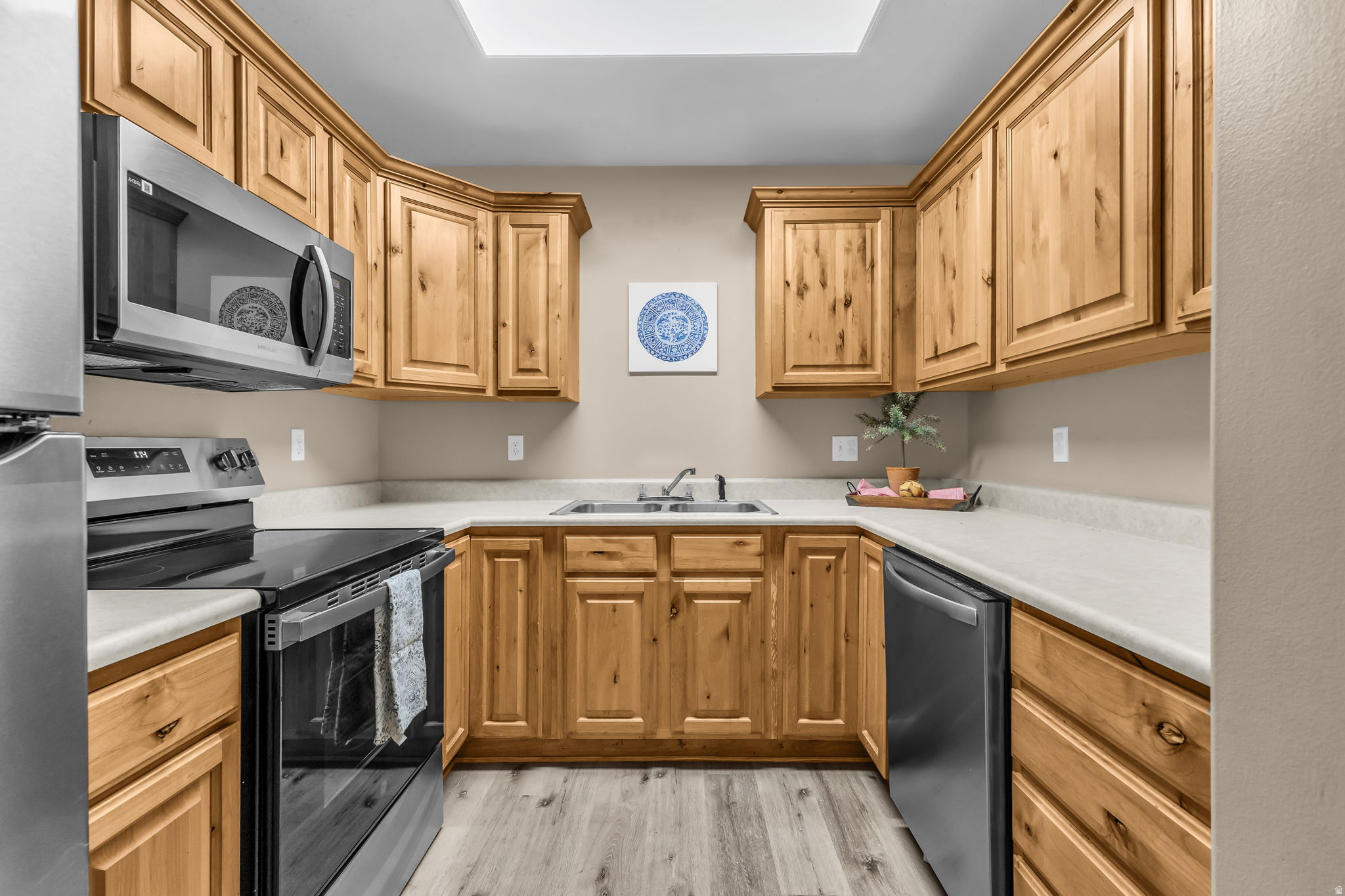 WESTBURY - Residential