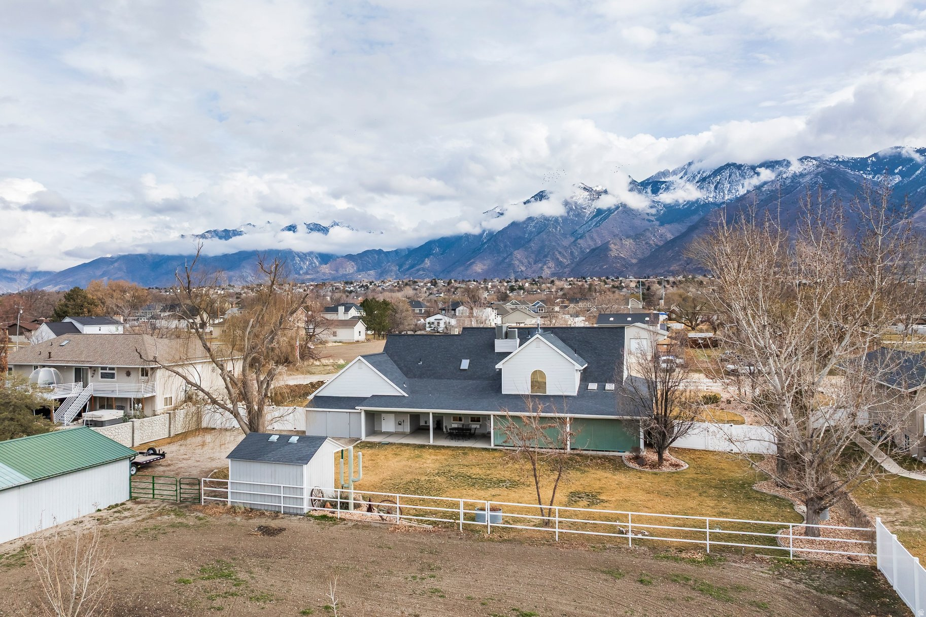 DRAPERVILLE - Residential