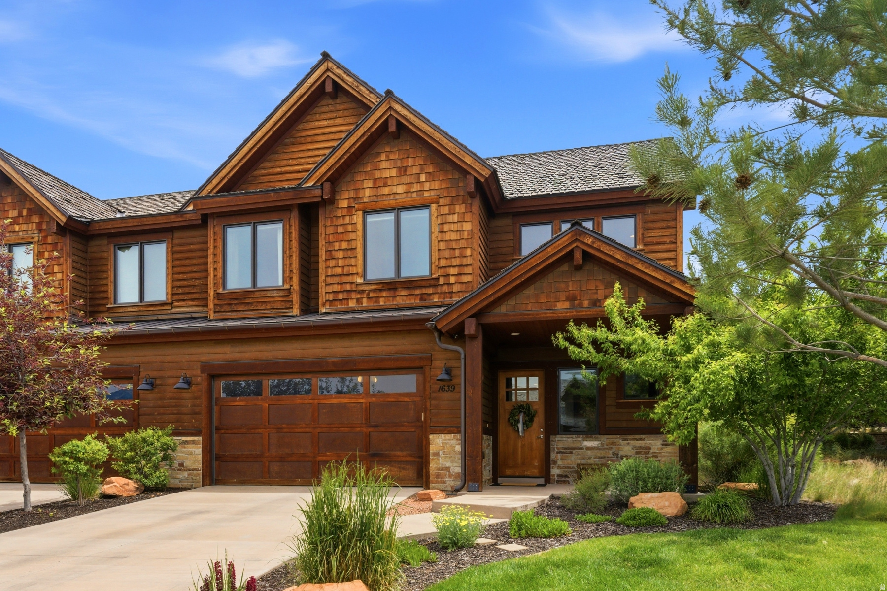 THE VILLAS AT RED LEDGES - Residential