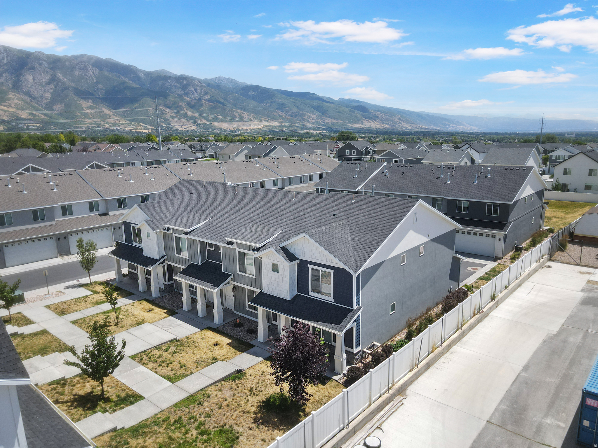 MECHAM TOWNS - Residential