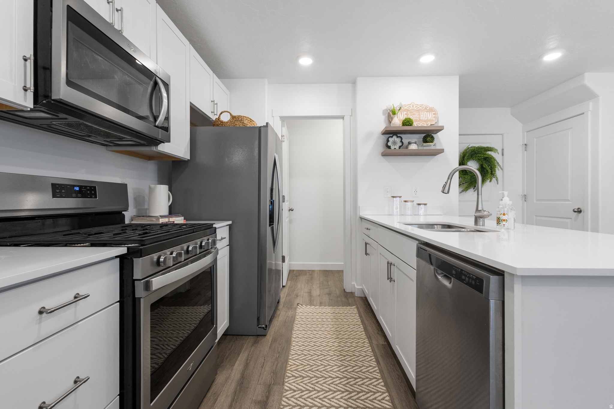 MECHAM TOWNS - Residential