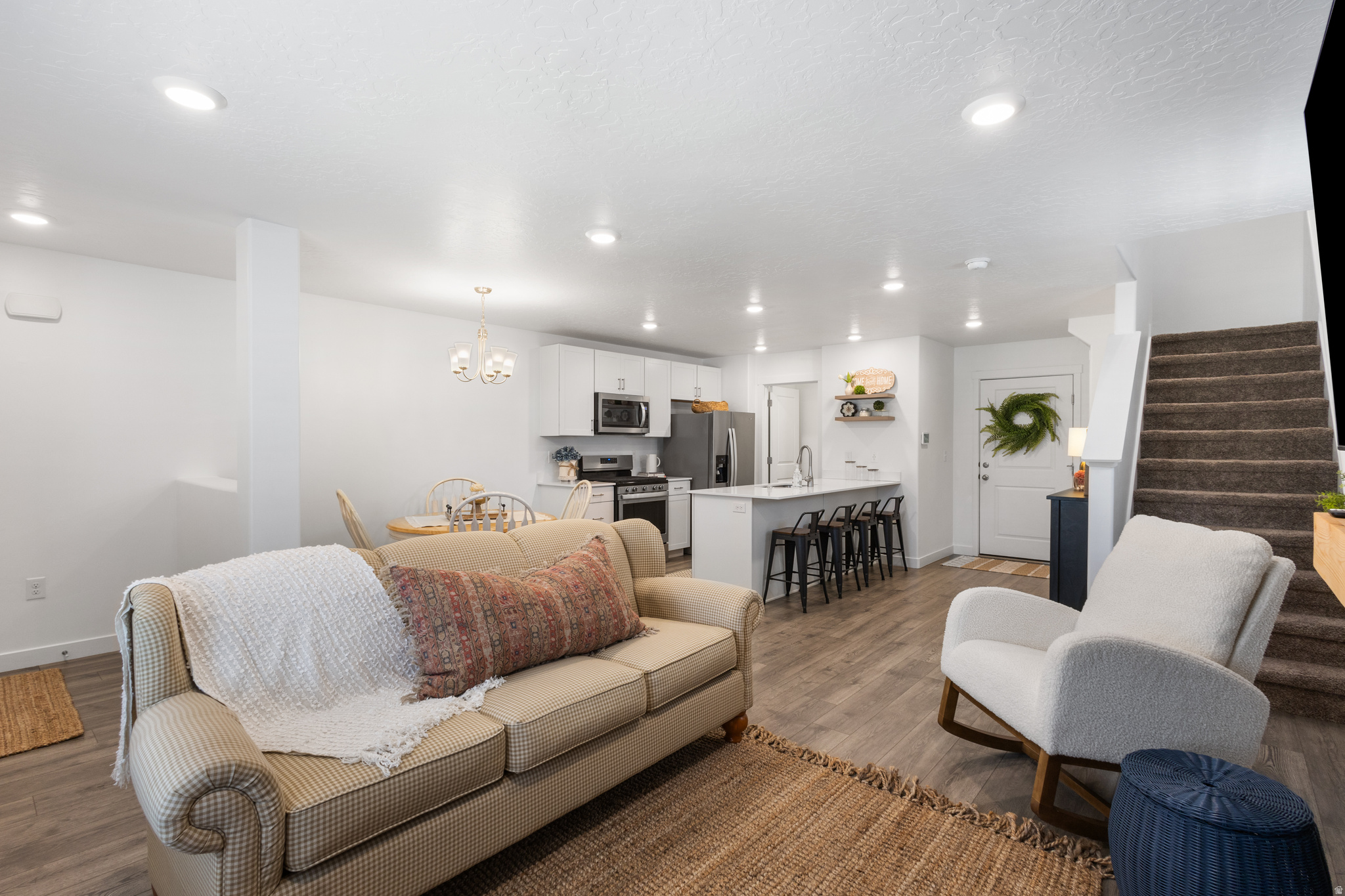 MECHAM TOWNS - Residential