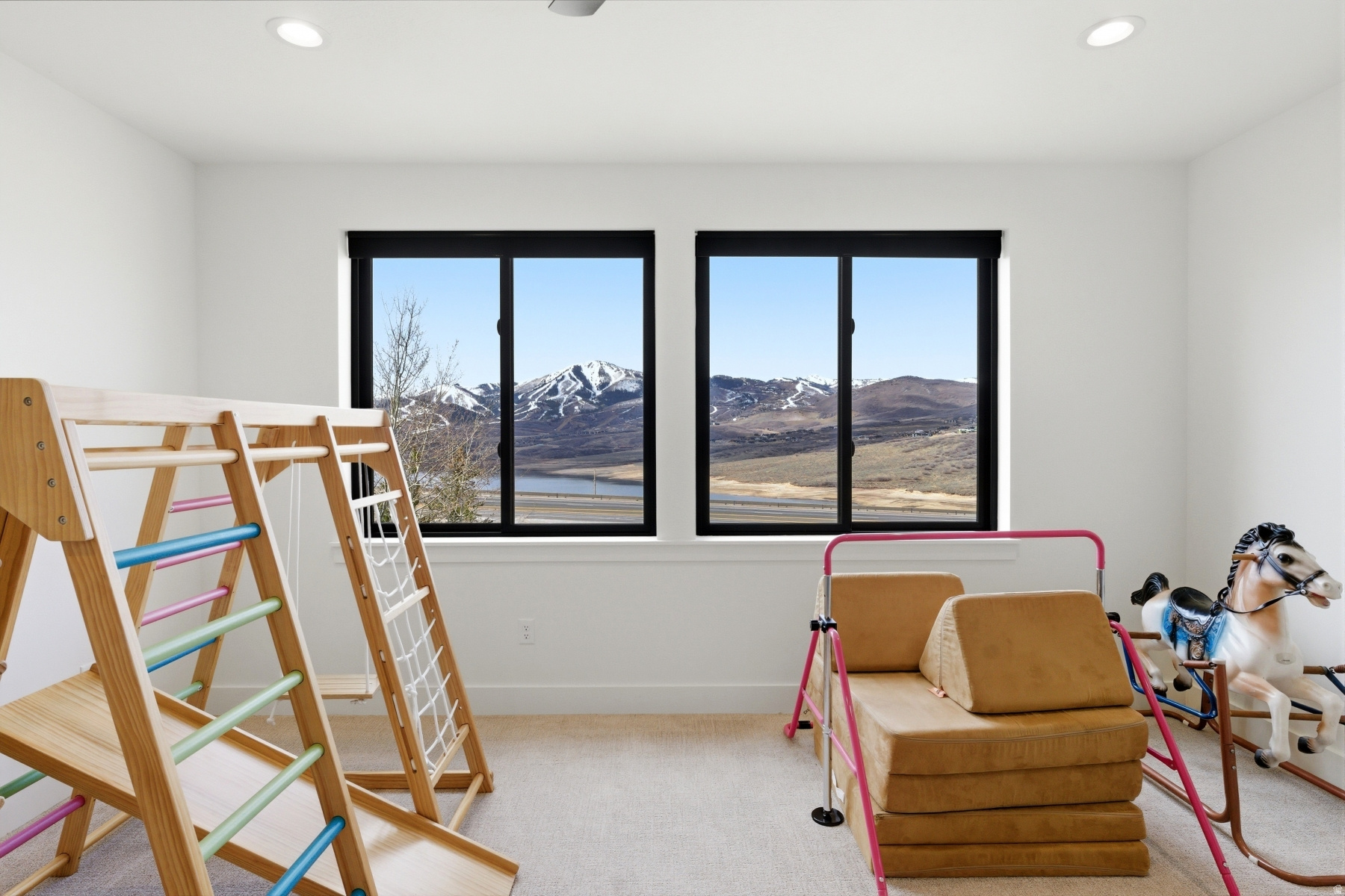 DEER MOUNTAIN RESORT - Residential