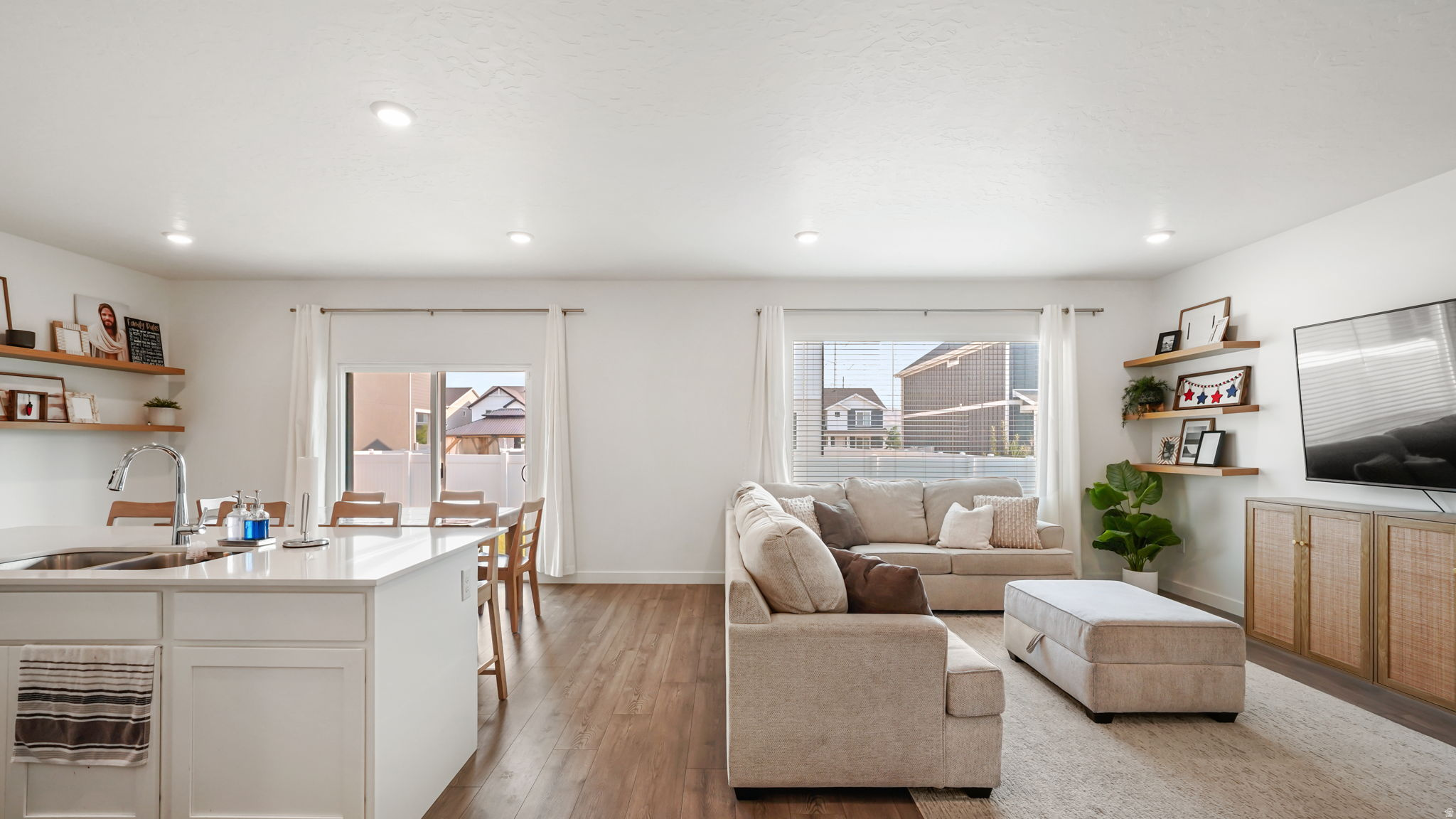 SPRING RANCH - Residential