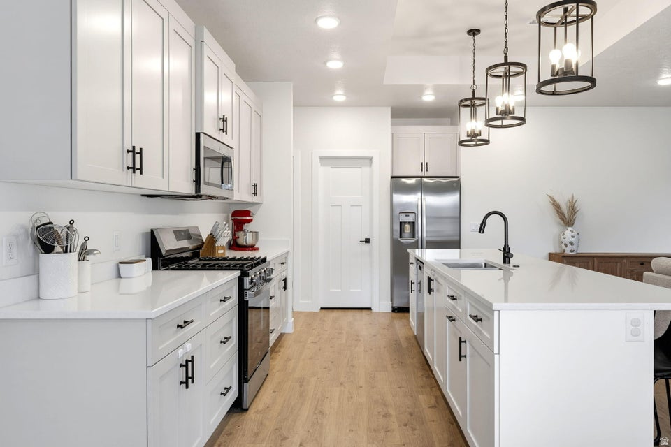 ASPEN VALLEY ESTATES - Residential
