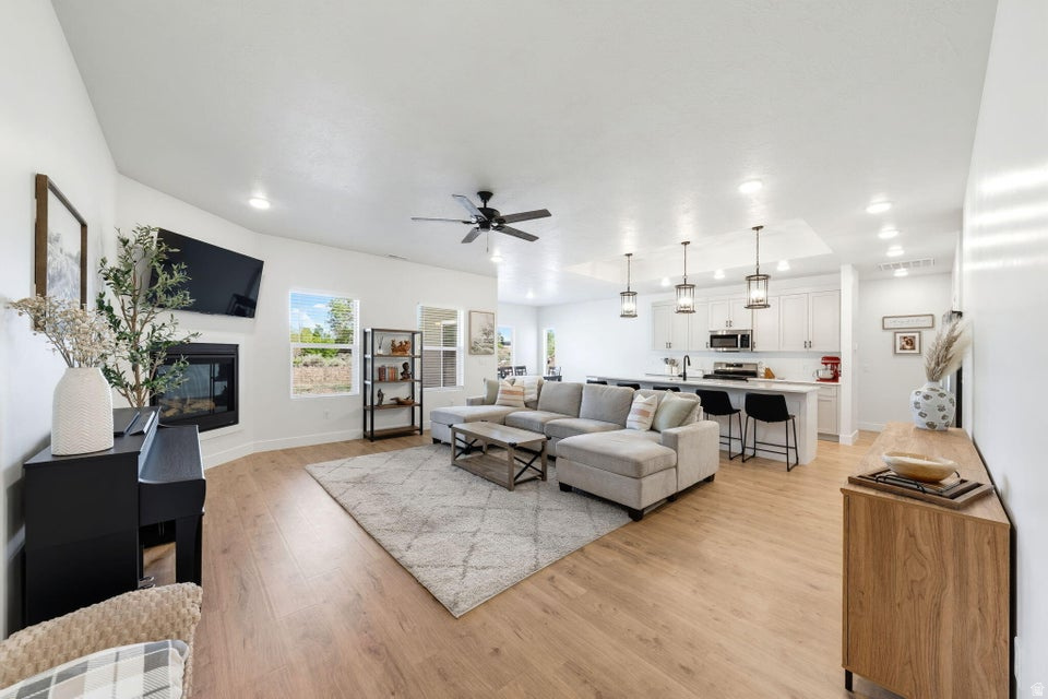 ASPEN VALLEY ESTATES - Residential