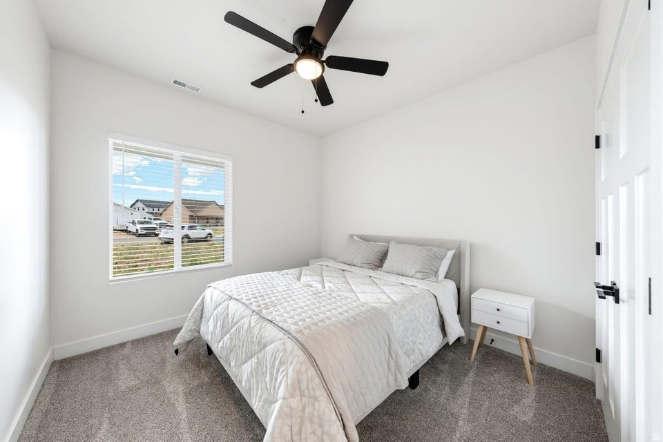 ASPEN VALLEY ESTATES - Residential