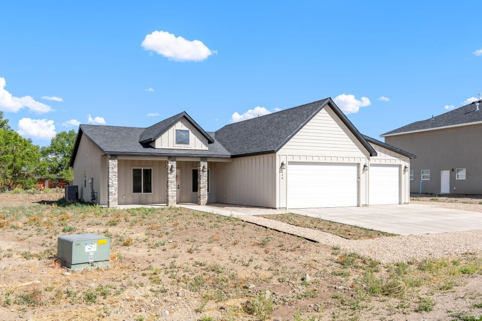 ASPEN VALLEY ESTATES - Residential