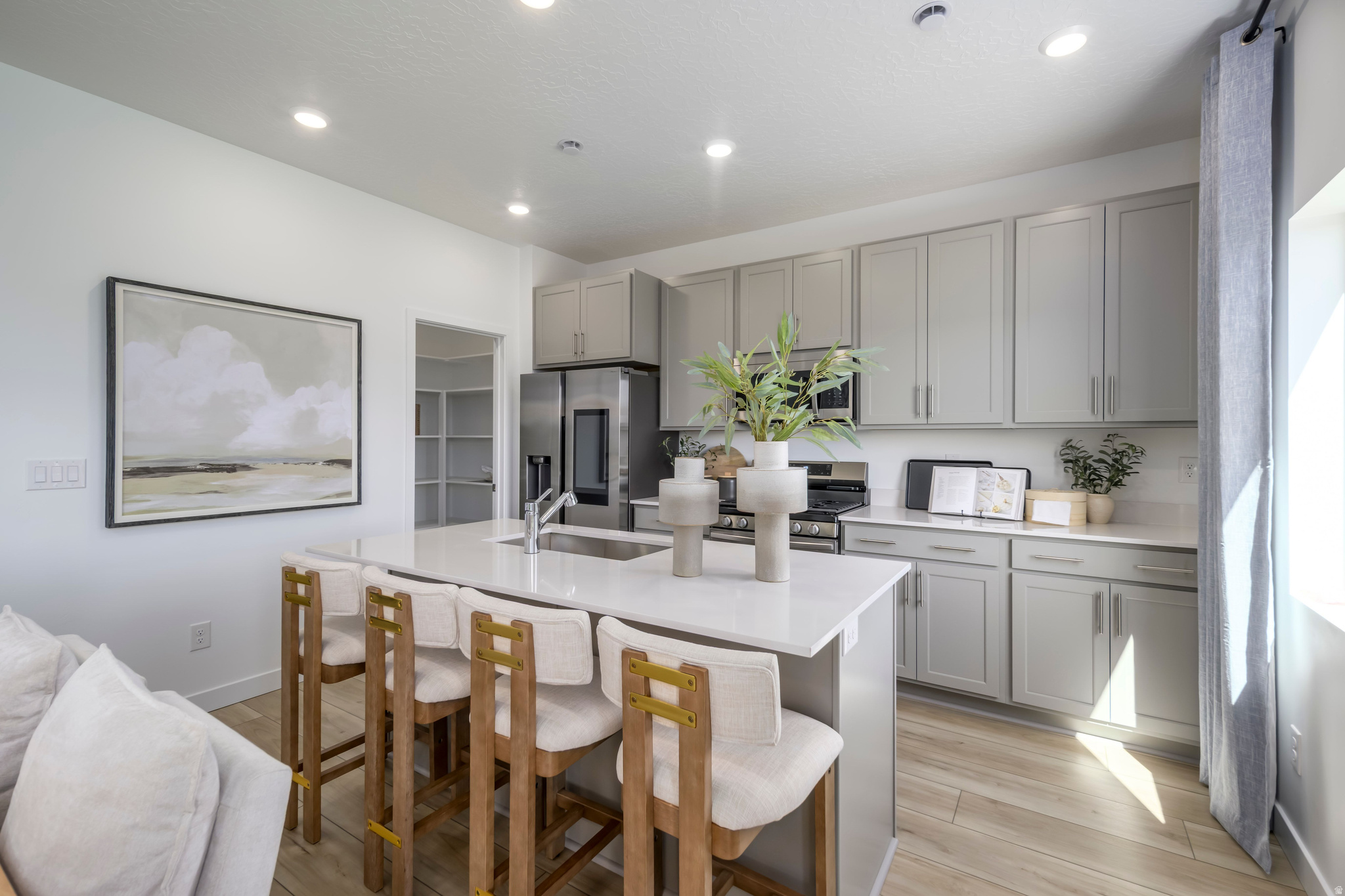 MEADOW CREEK - Residential