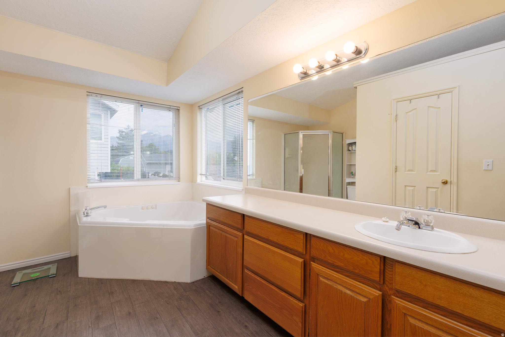 KIMBERLY ESTATES - Residential