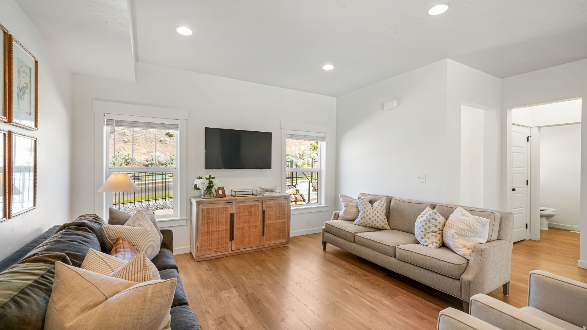 CANYON TRAIL - Residential