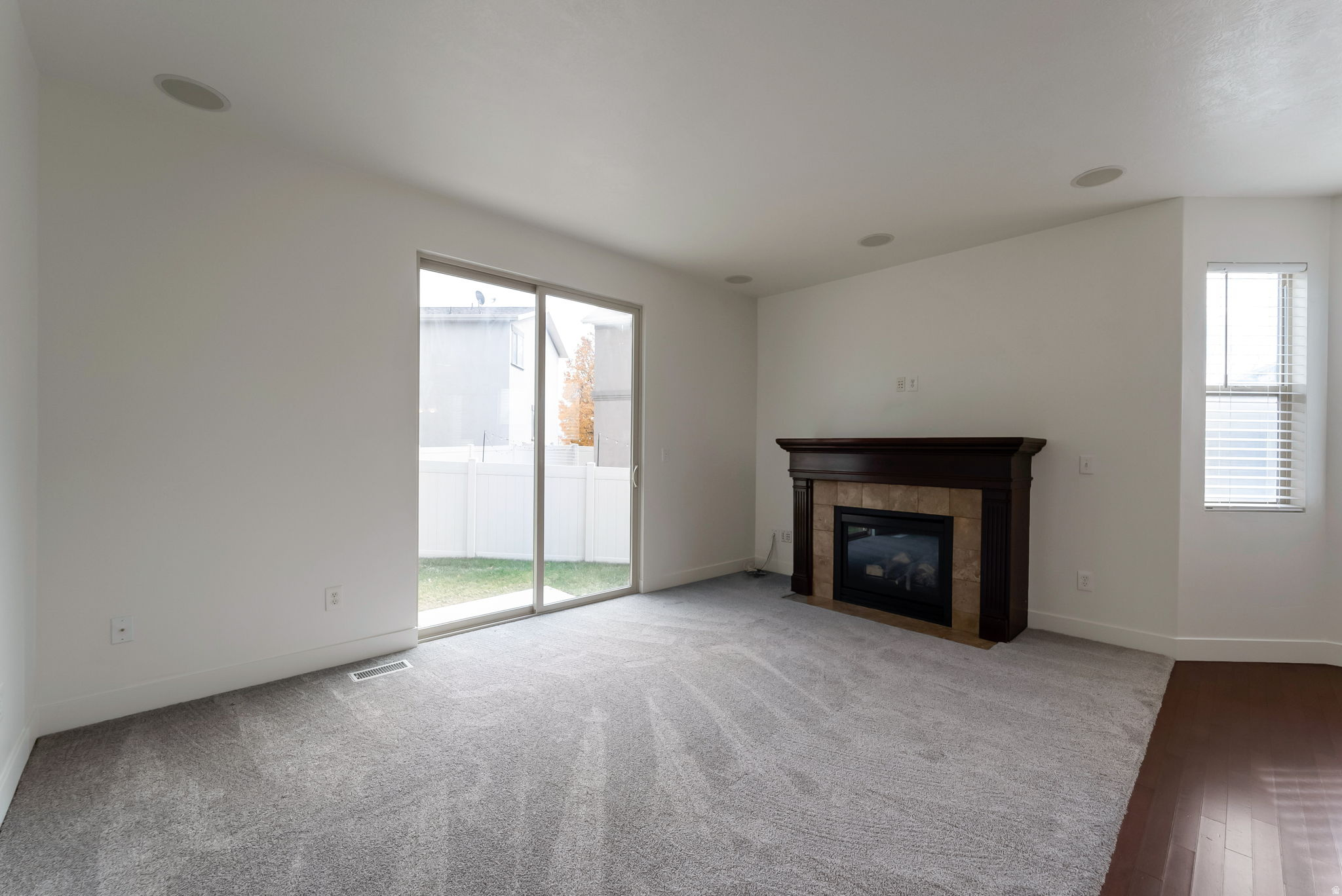 HANKS - Residential
