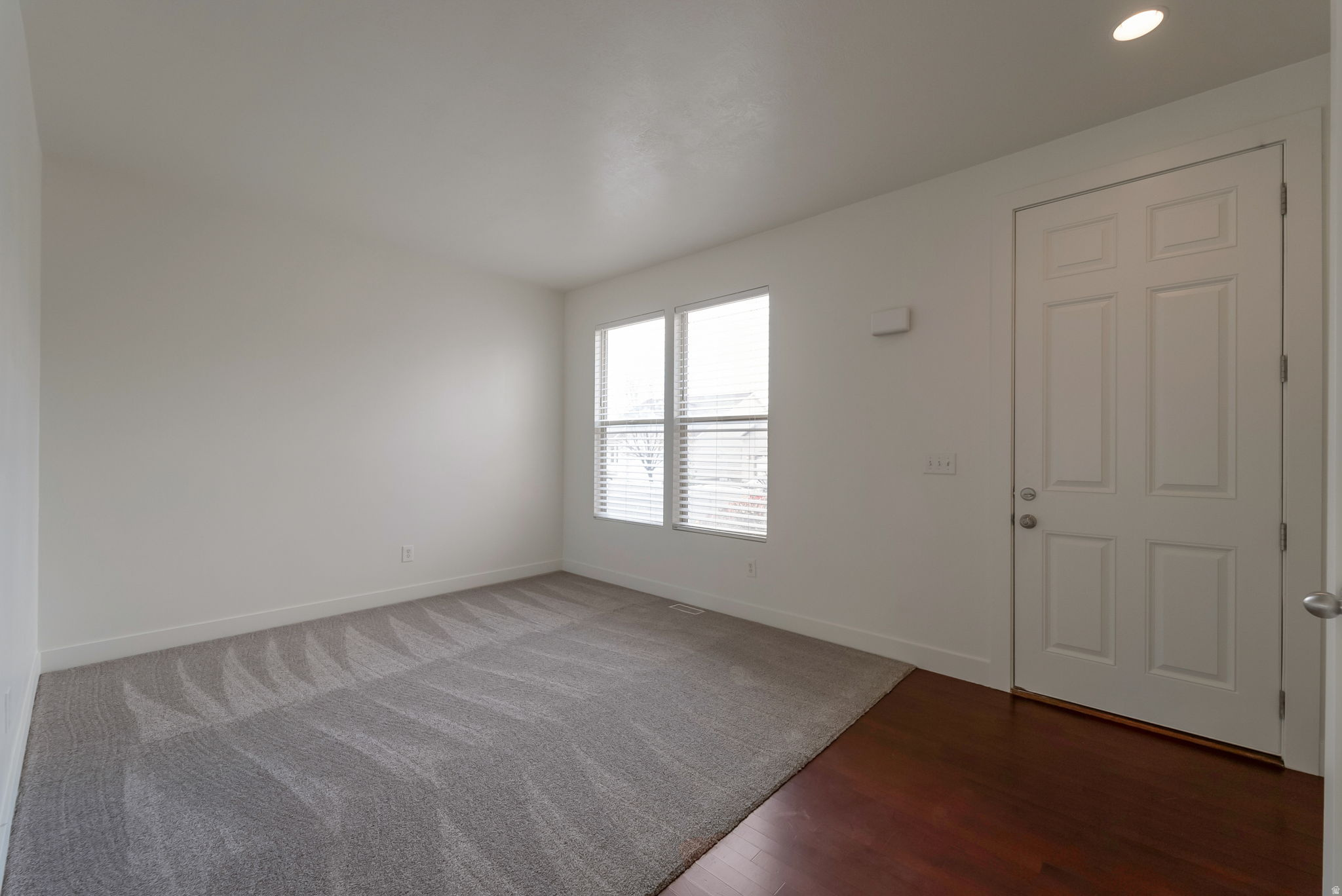 HANKS - Residential