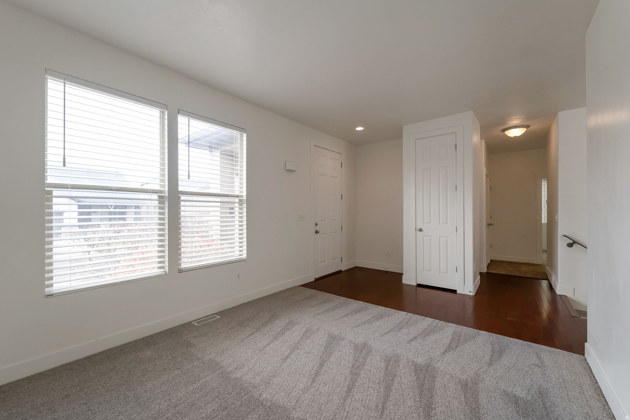 HANKS - Residential