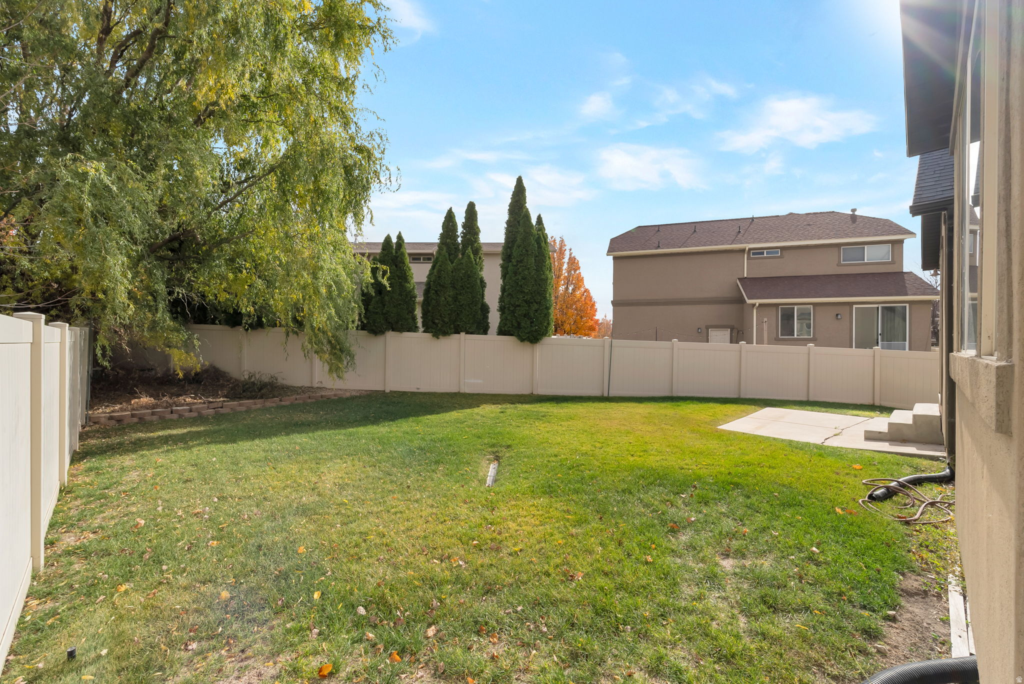 HANKS - Residential