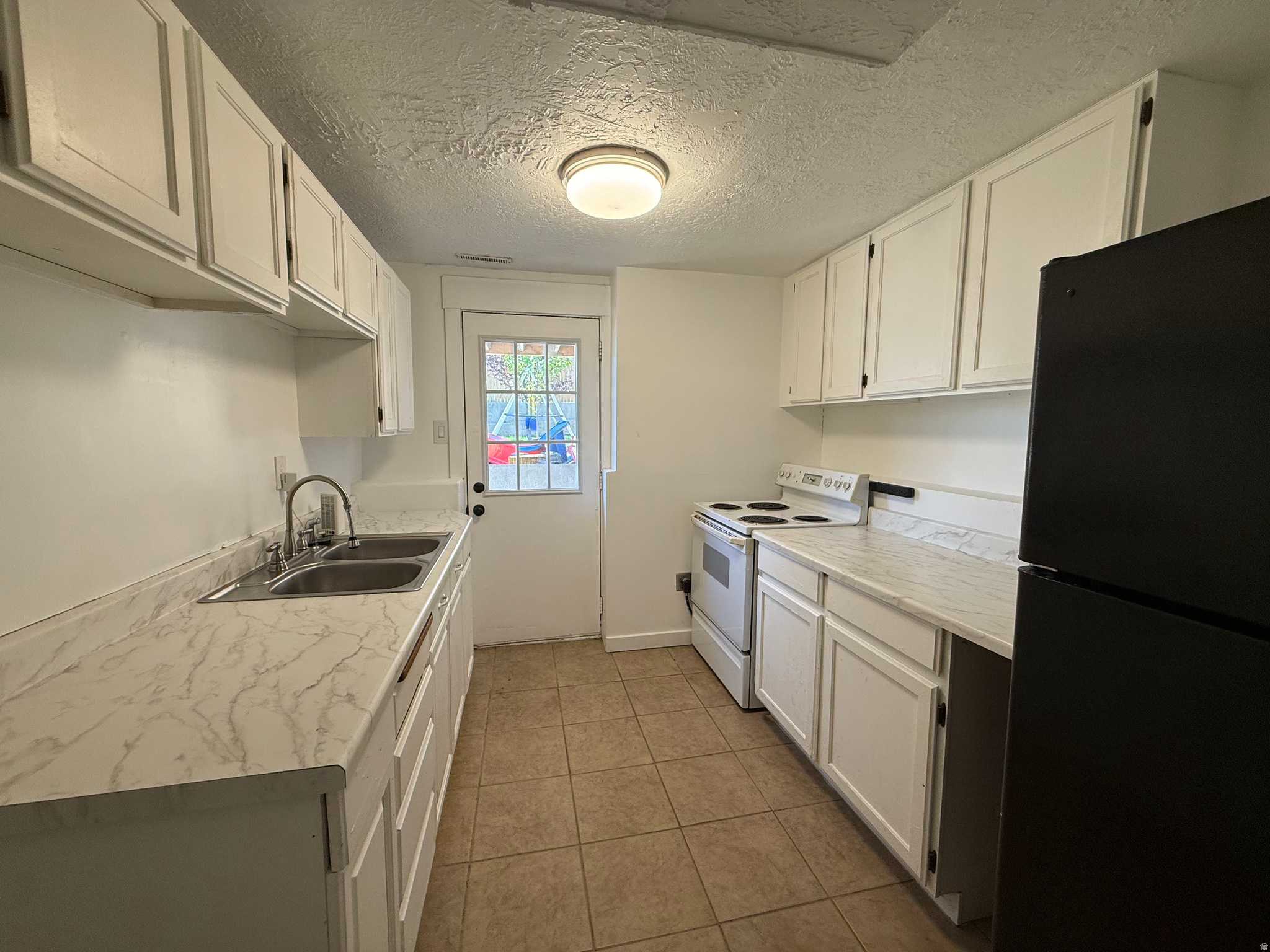 INDIAN VILLAGE - Residential