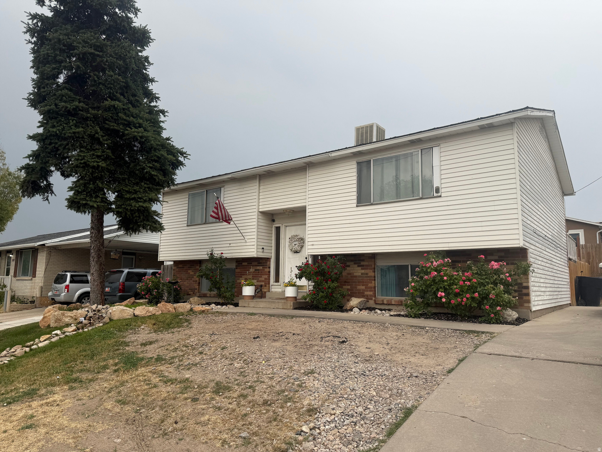 INDIAN VILLAGE - Residential