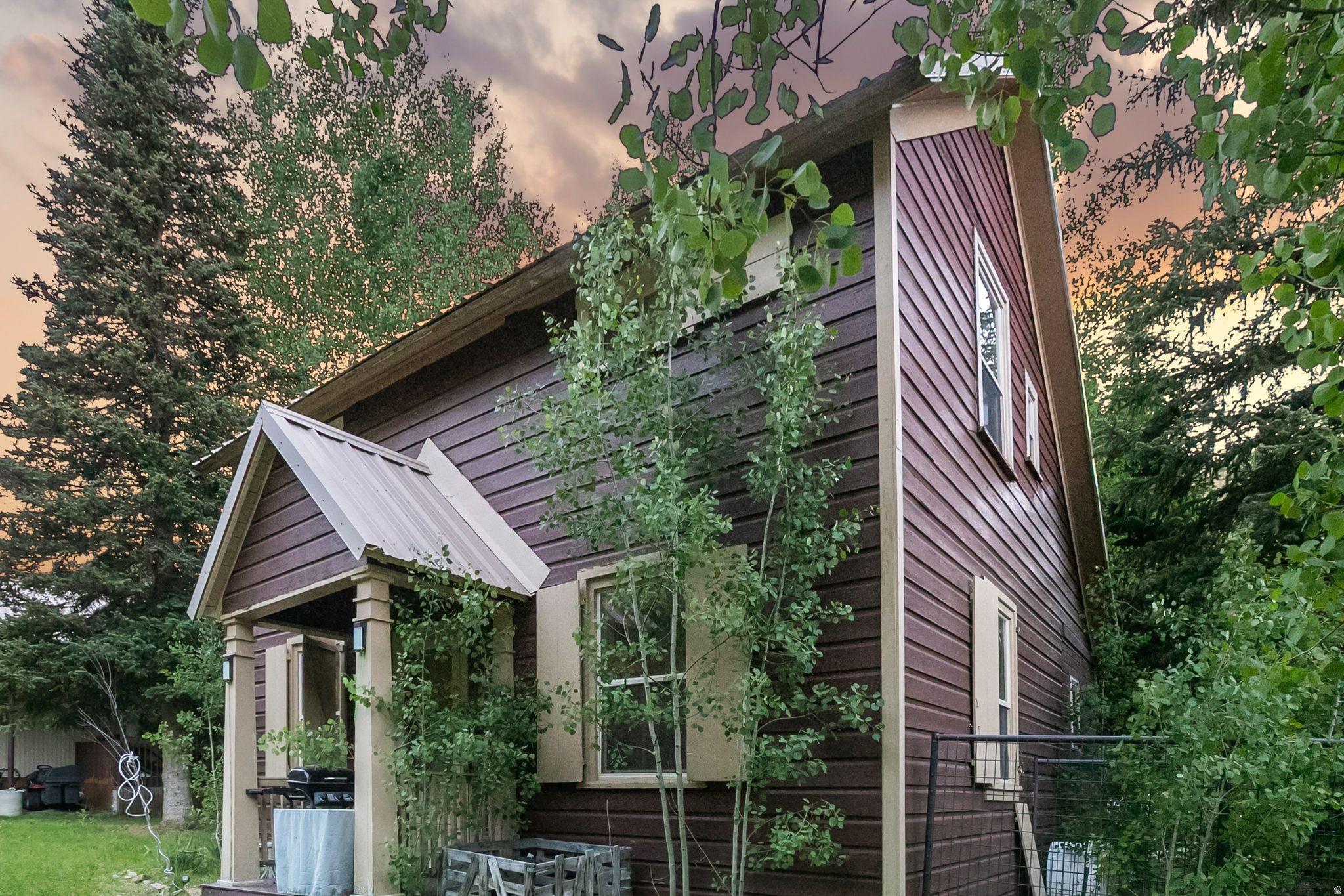 CLEAR CREEK - Residential