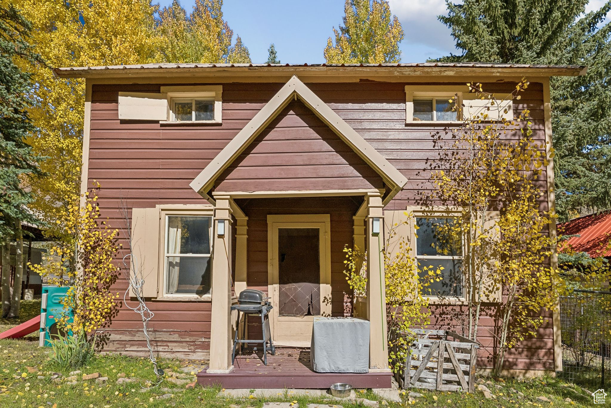 CLEAR CREEK - Residential