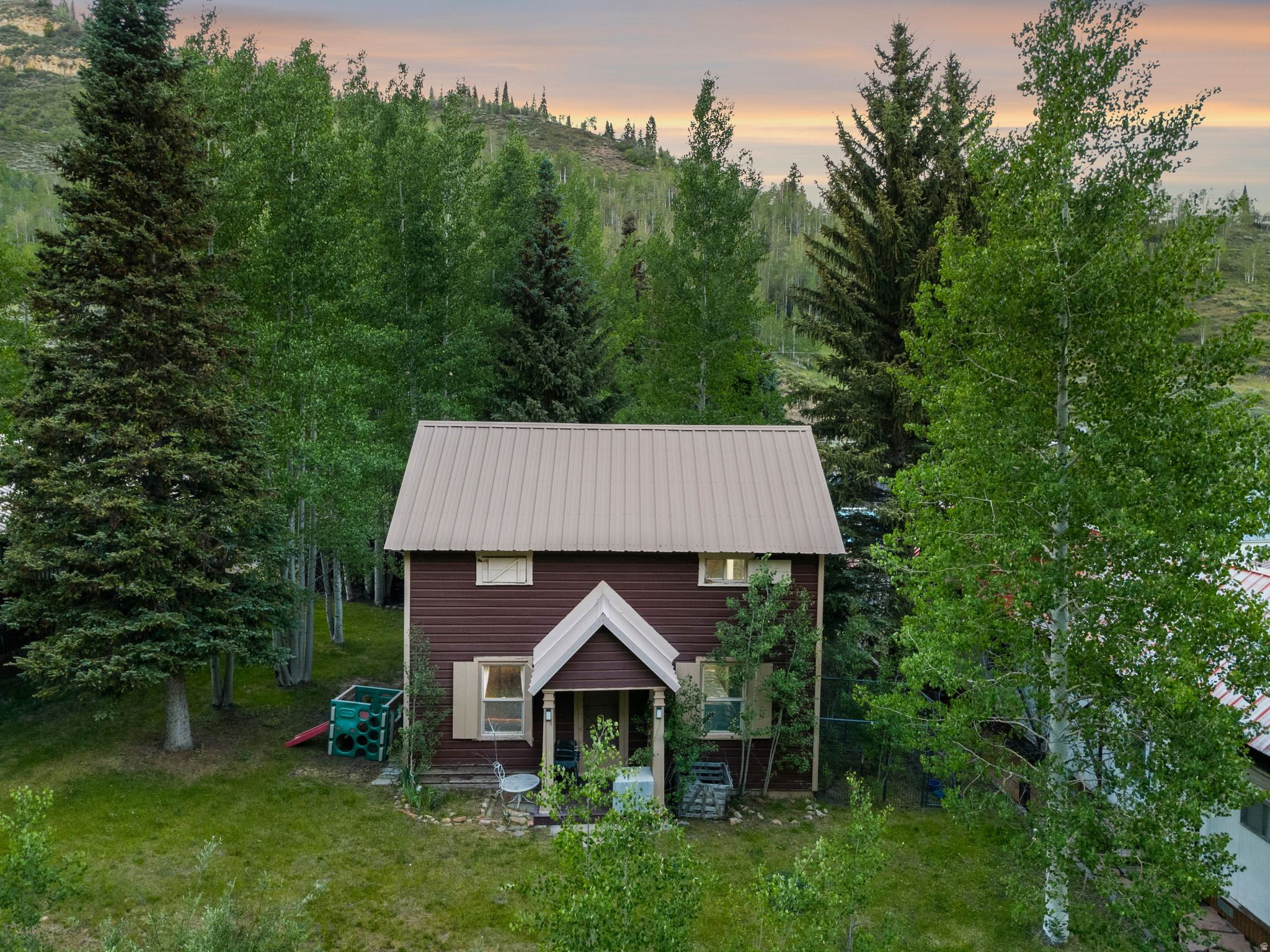 CLEAR CREEK - Residential