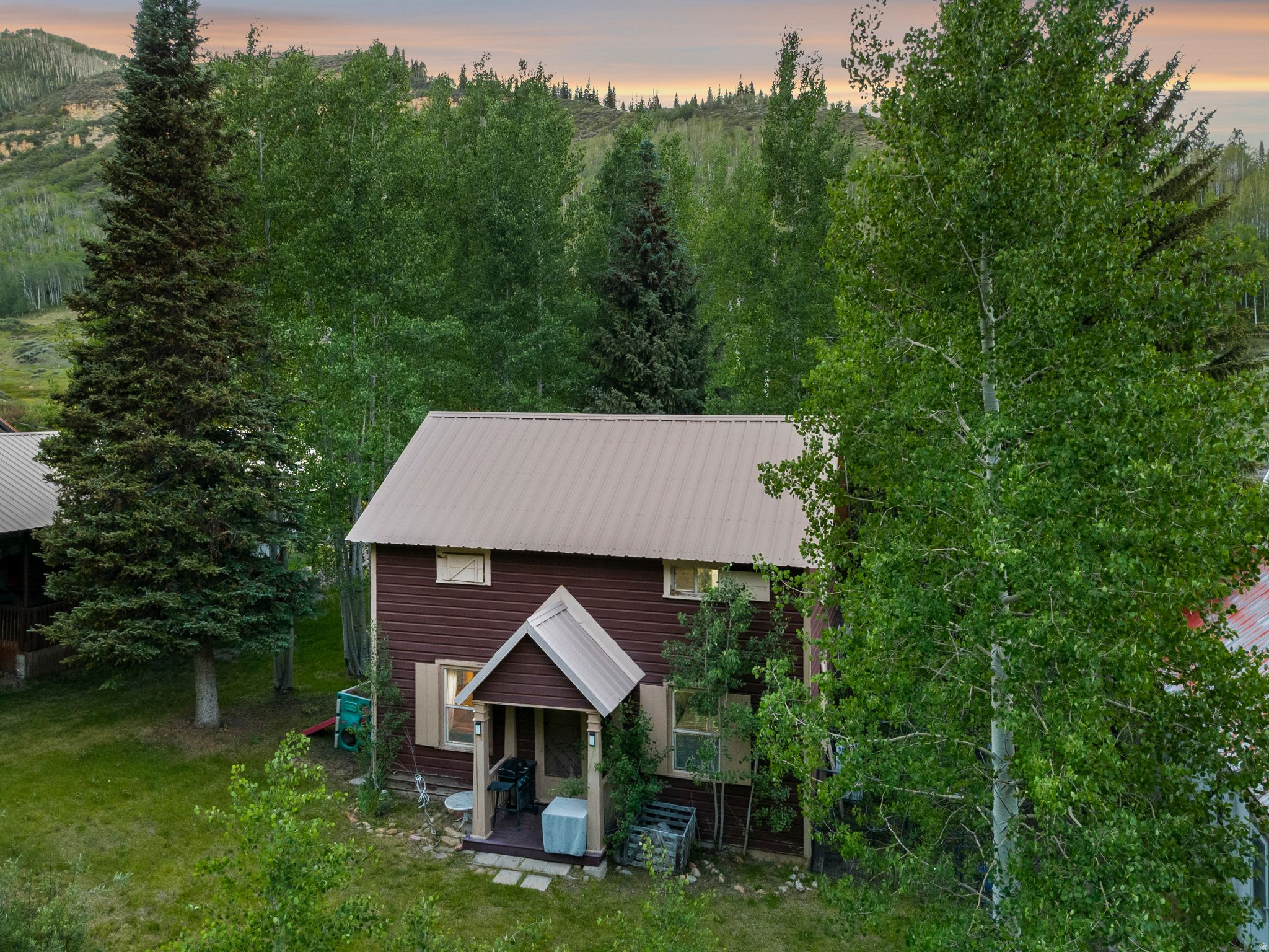 CLEAR CREEK - Residential