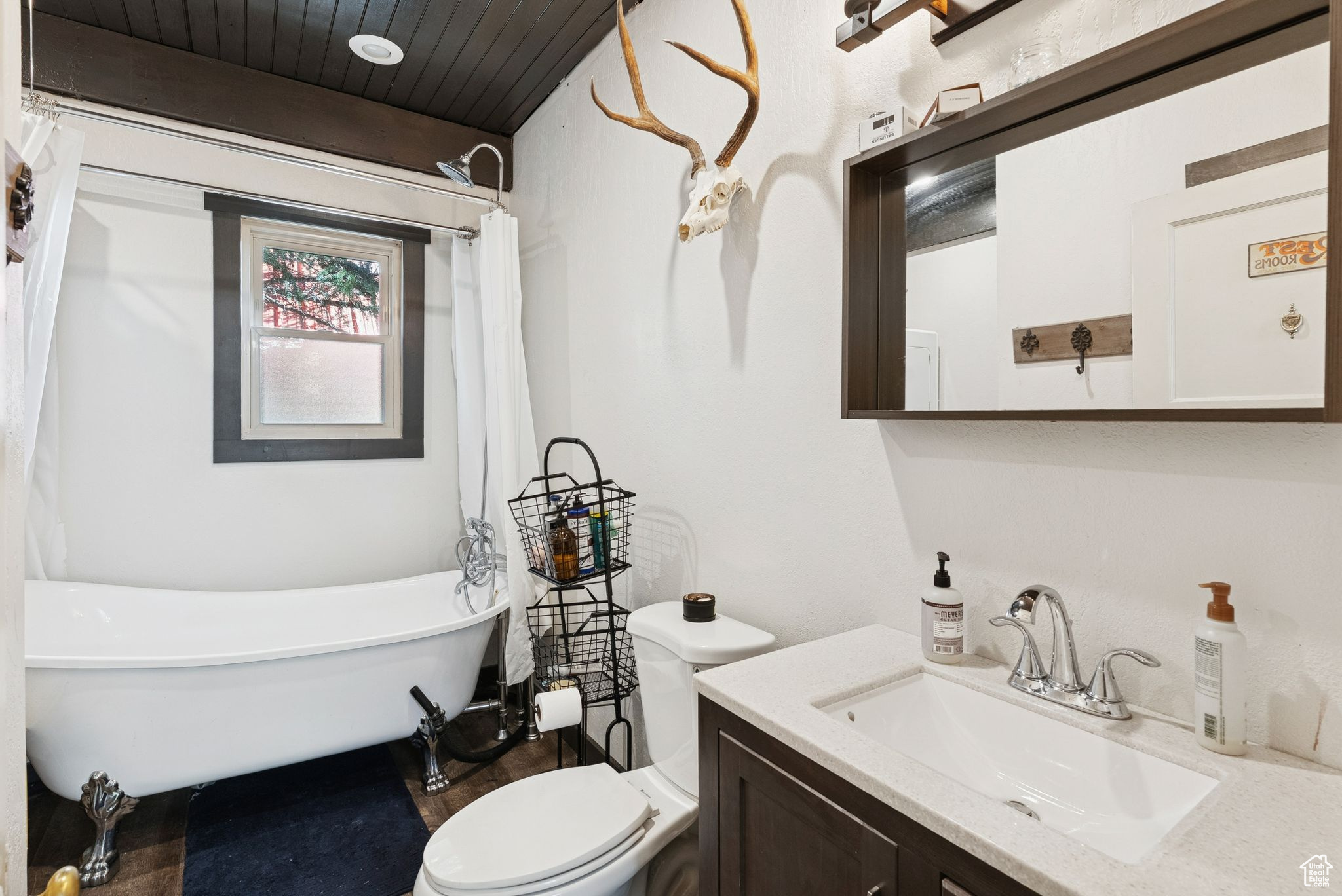 CLEAR CREEK - Residential