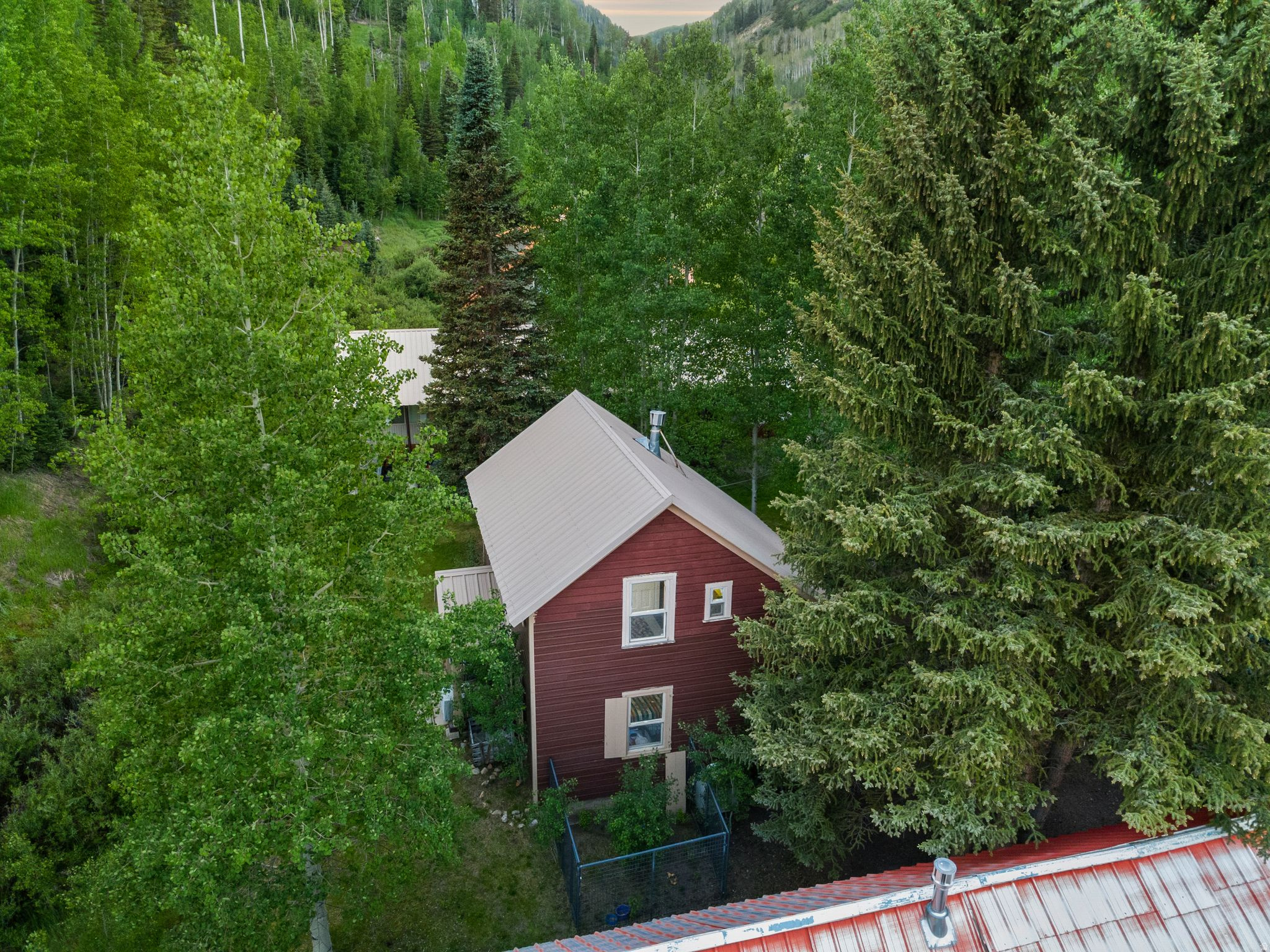 CLEAR CREEK - Residential